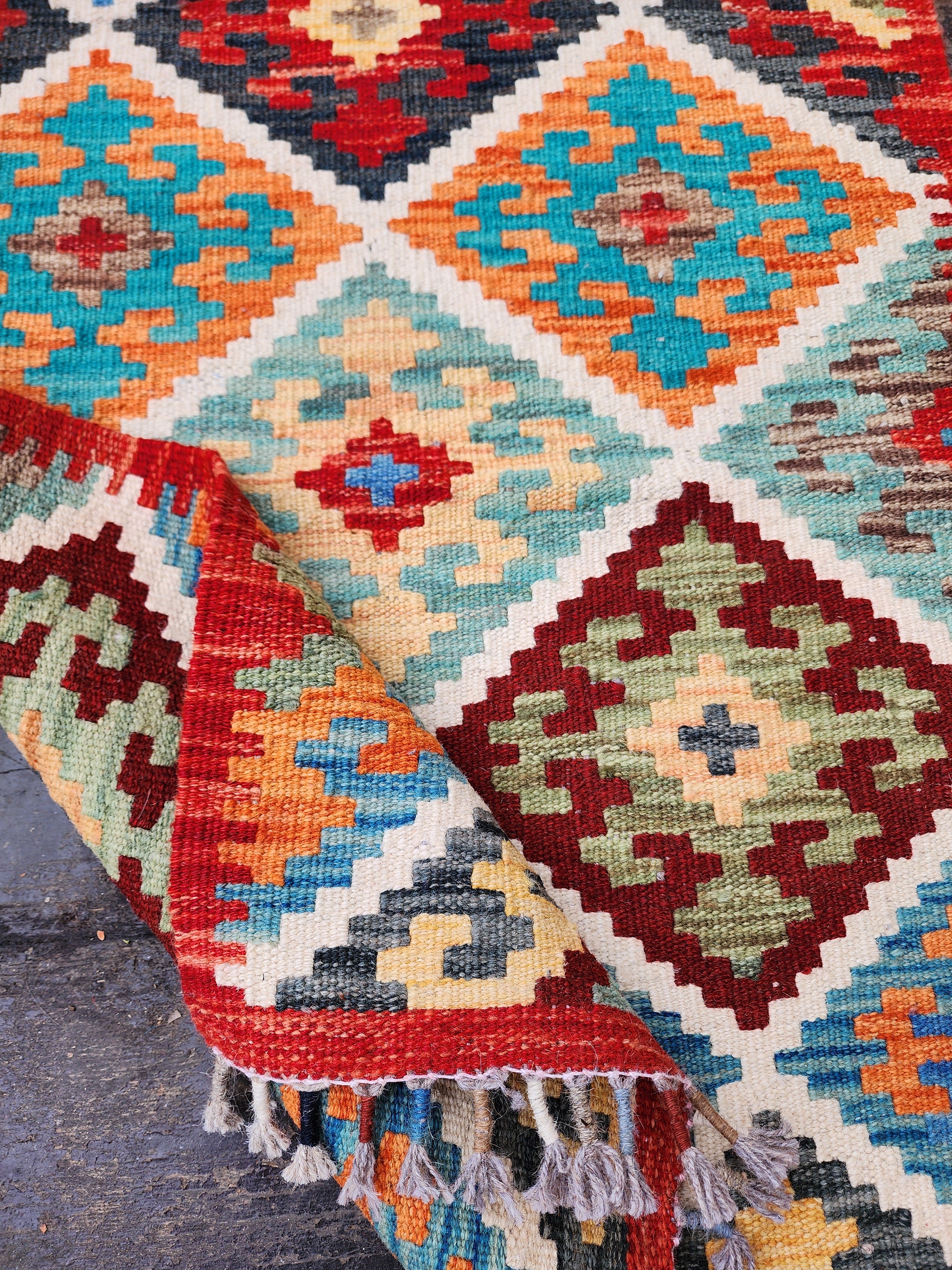 vintage Anatolian Wool Small Rug — corner detail
