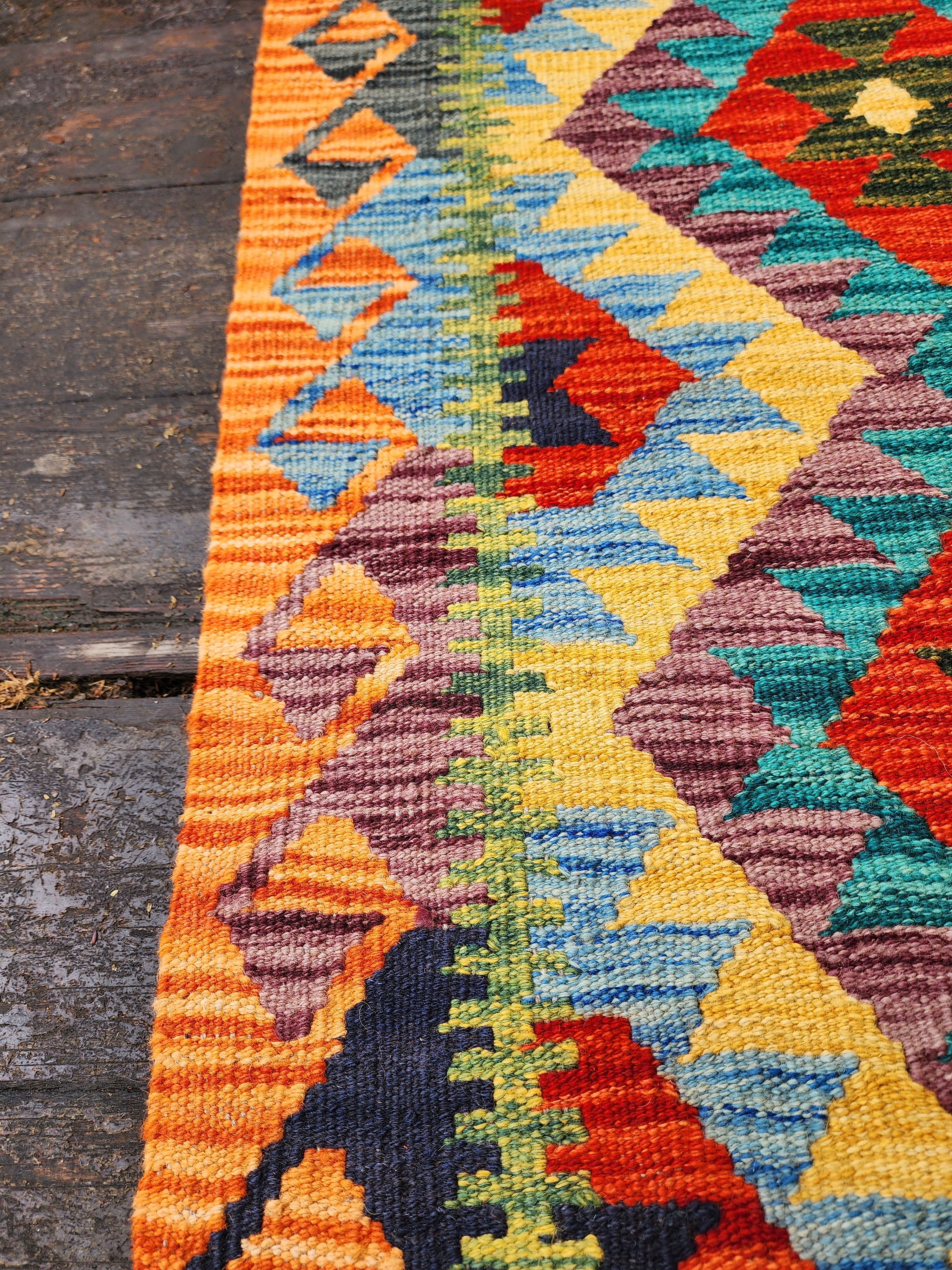 vintage Anatolian Wool Small Rug — pattern close-up