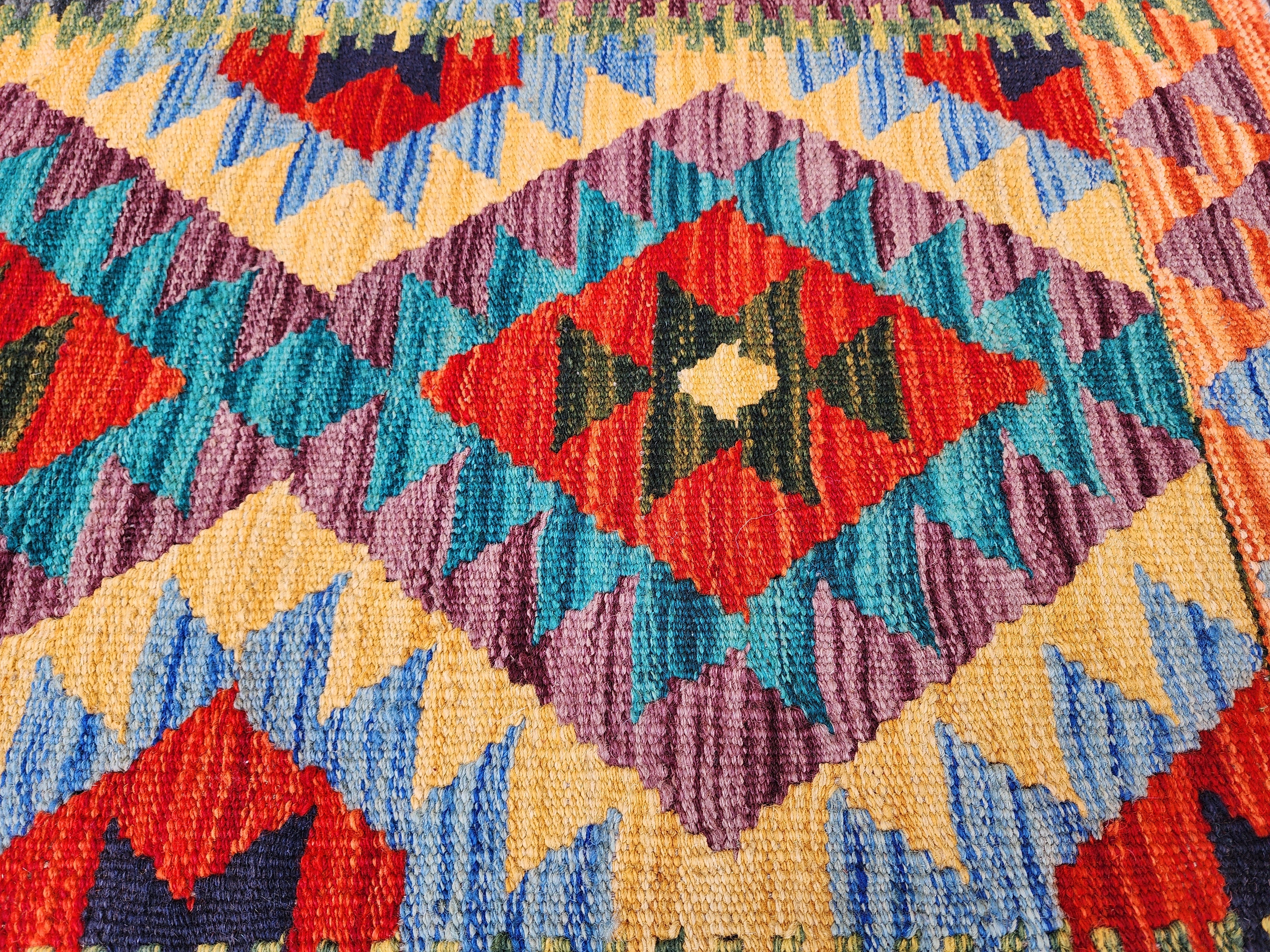 vintage Anatolian Wool Small Rug — corner detail