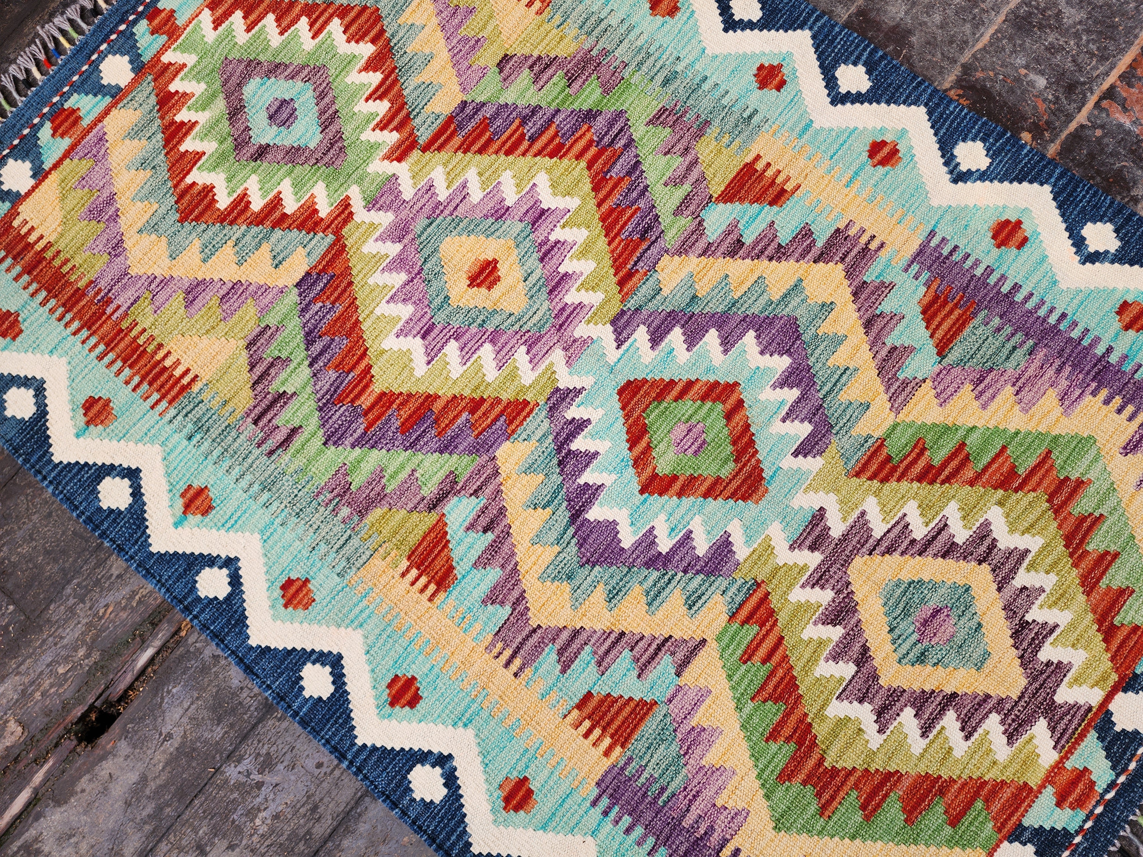 vintage Anatolian Wool Small Rug — pattern close-up