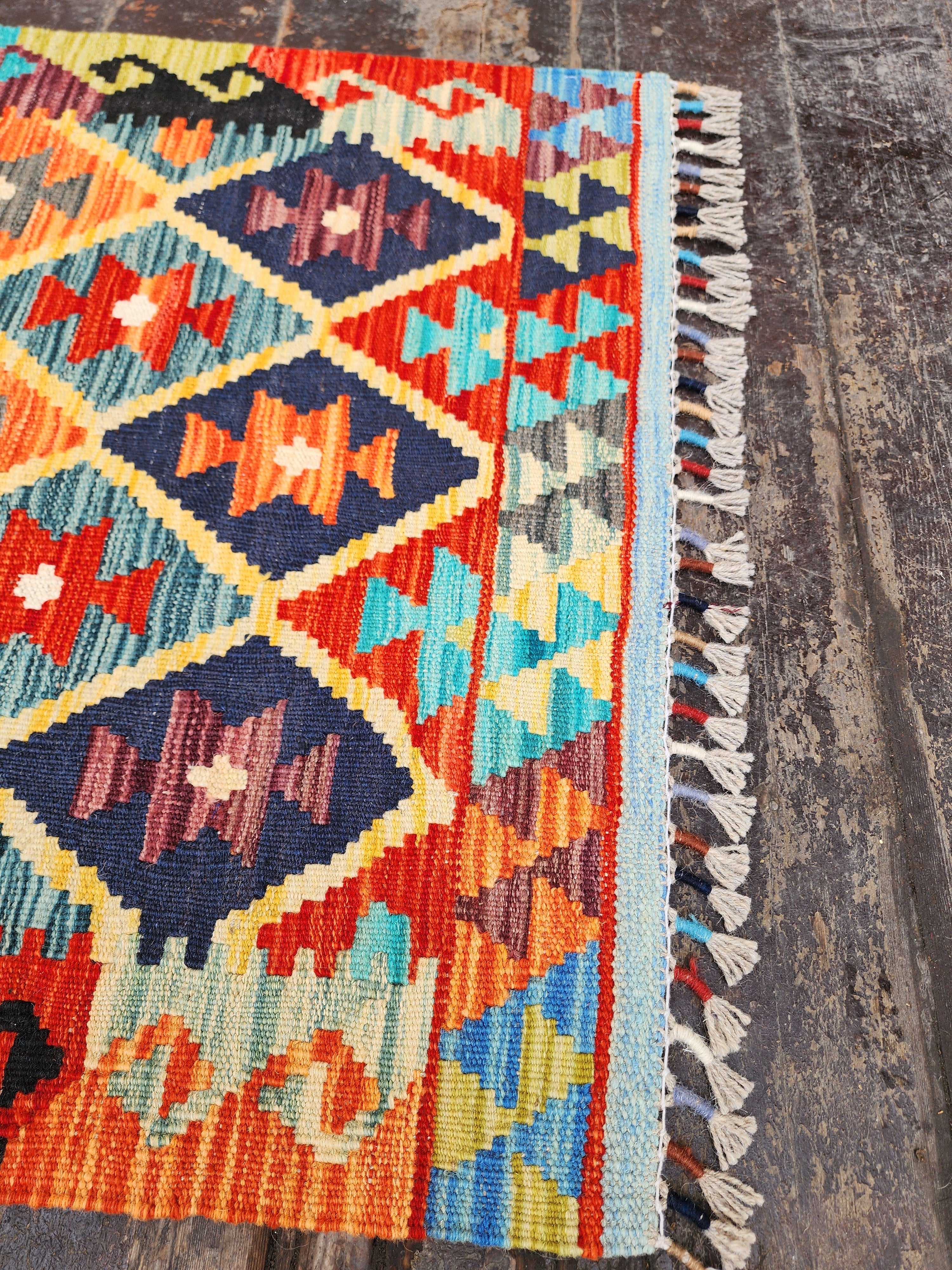vintage Anatolian Wool Small Rug — edge weave