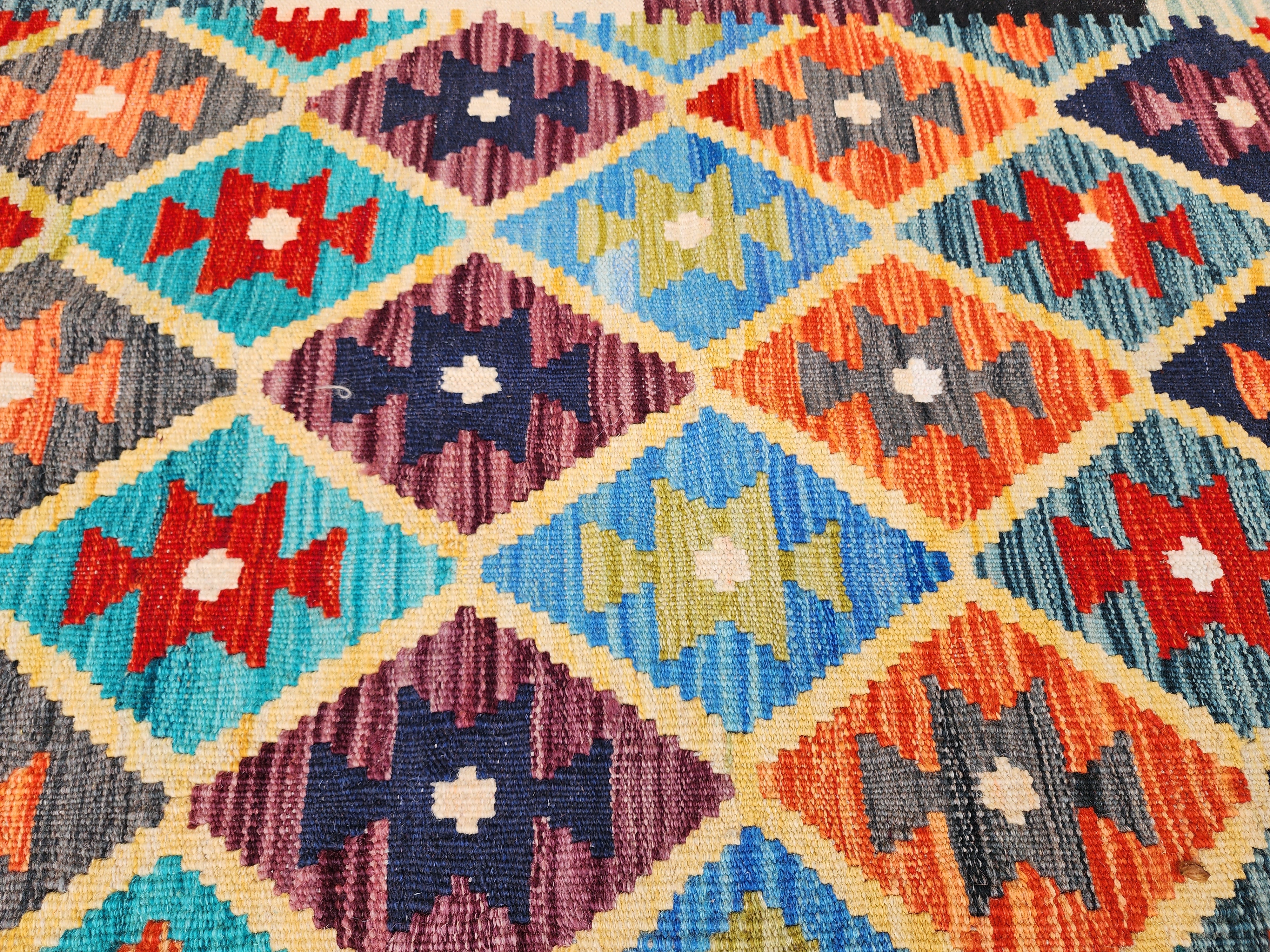 New Hand-Woven Kilim Rug