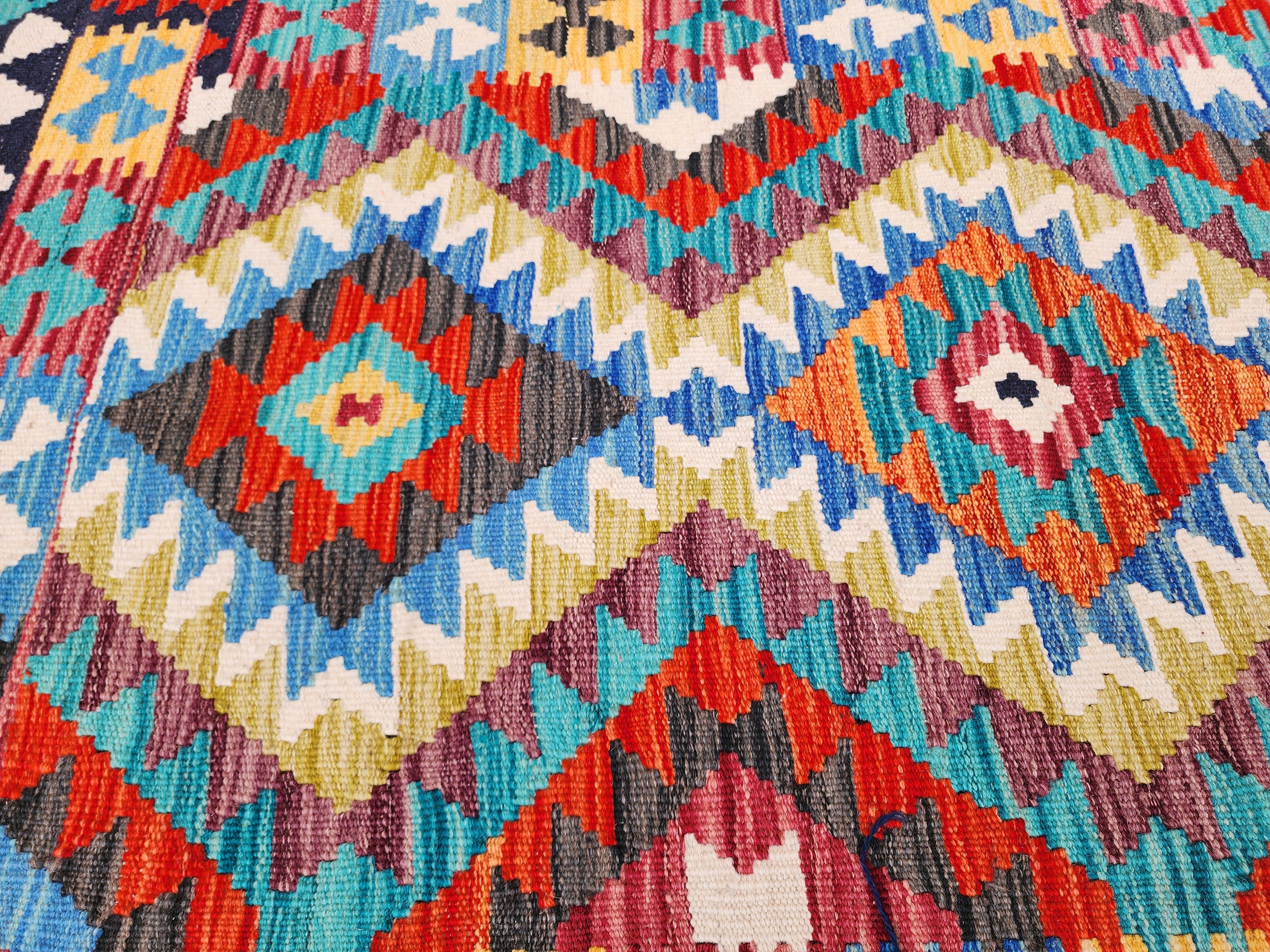antique Oushak Wool Small Rug — pattern close-up