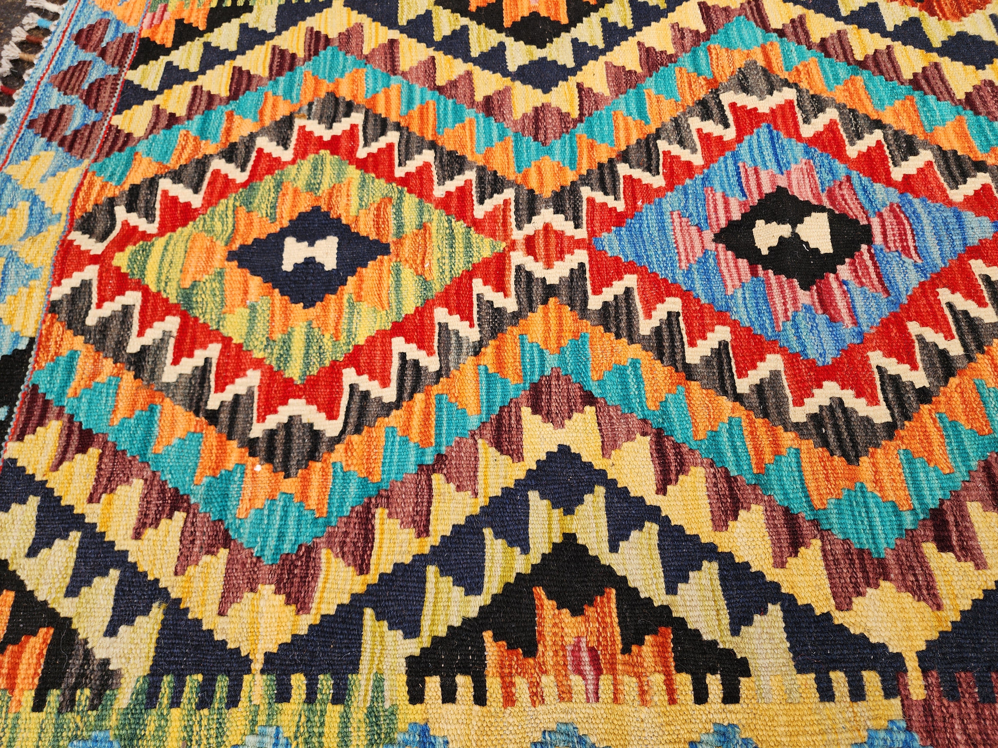 vintage Kilim Area Rug — corner detail