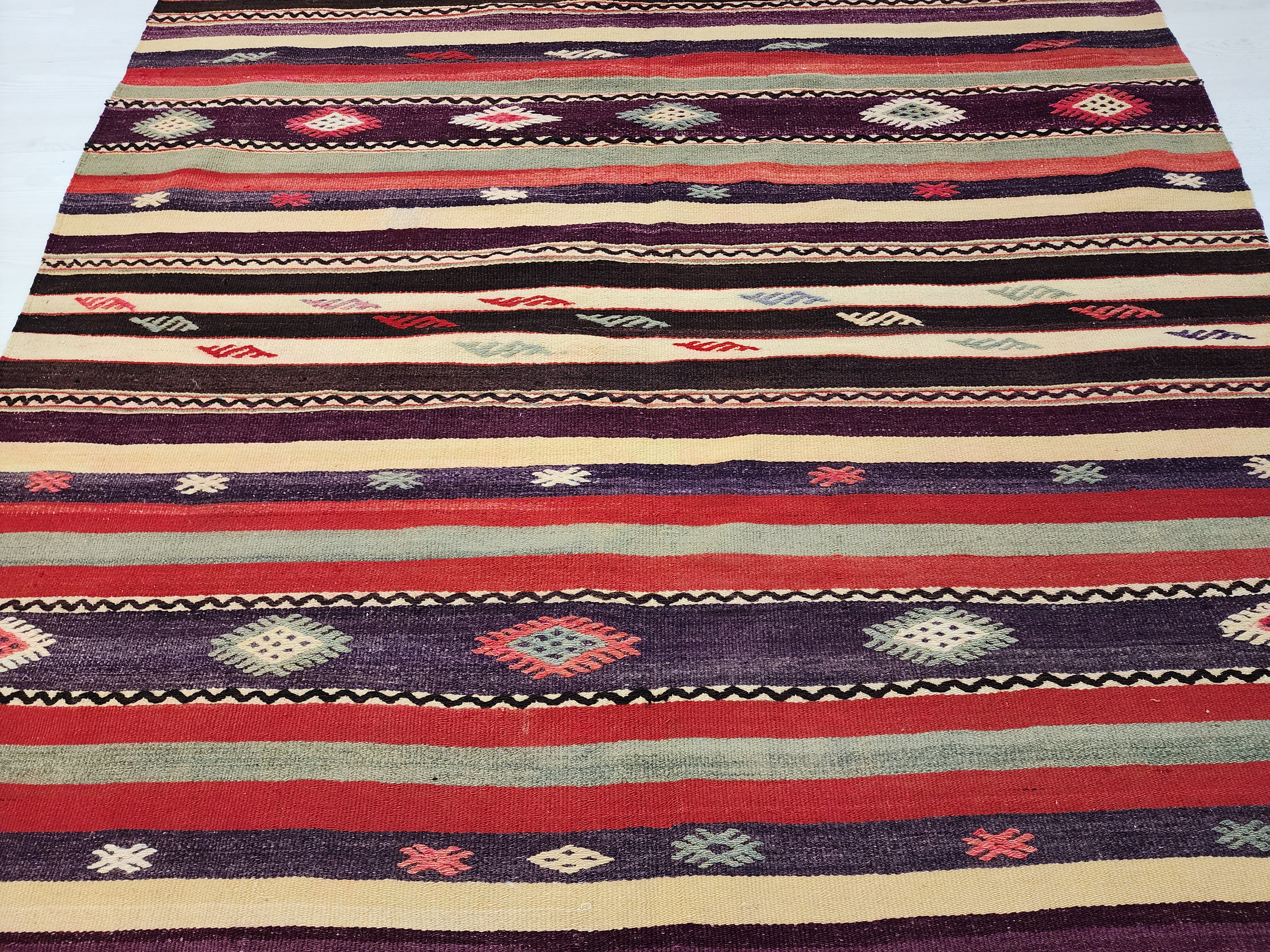 Pasiphae — Vintage Handmade Kilim Rug: Organic Wool, Striped Geometric Design (7x5)