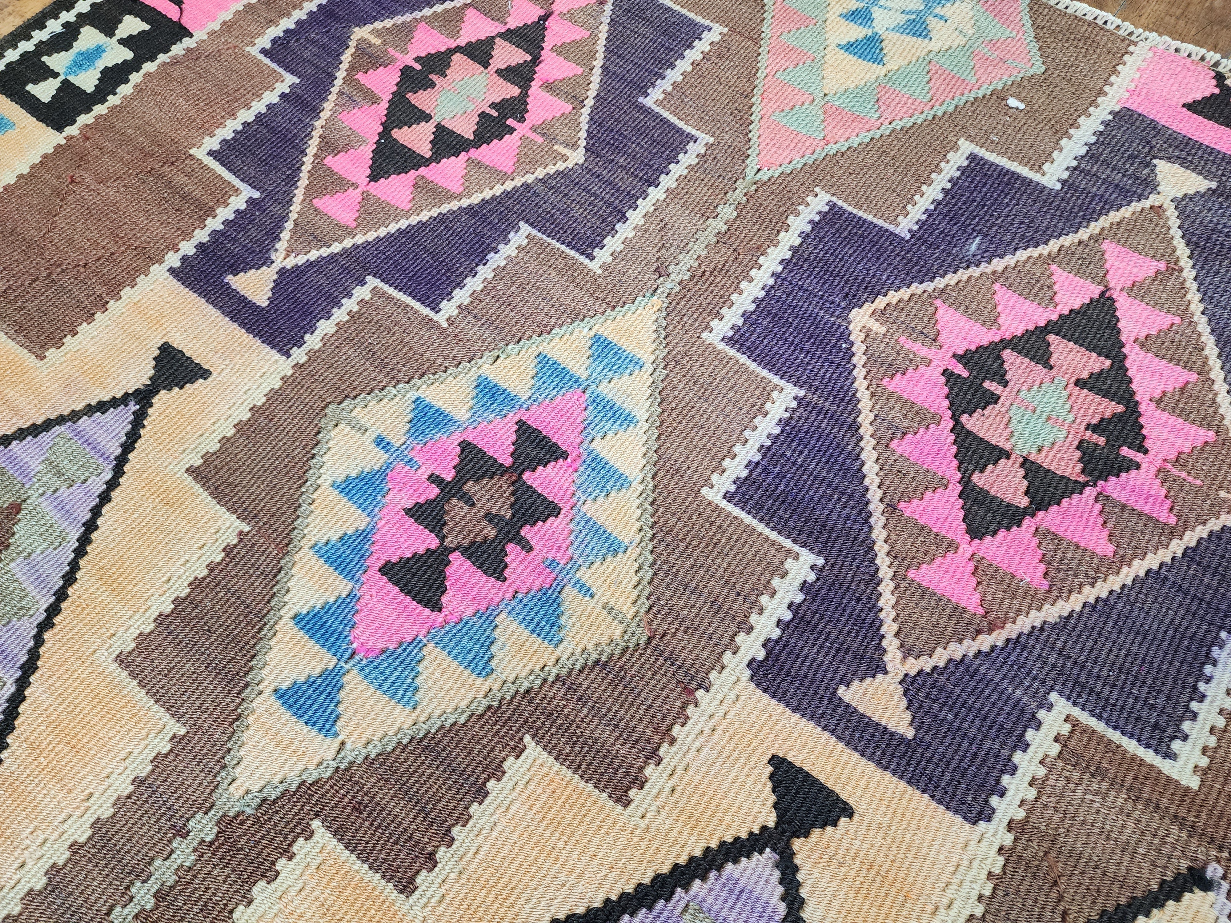 vintage Kars Wool Small Rug — edge weave