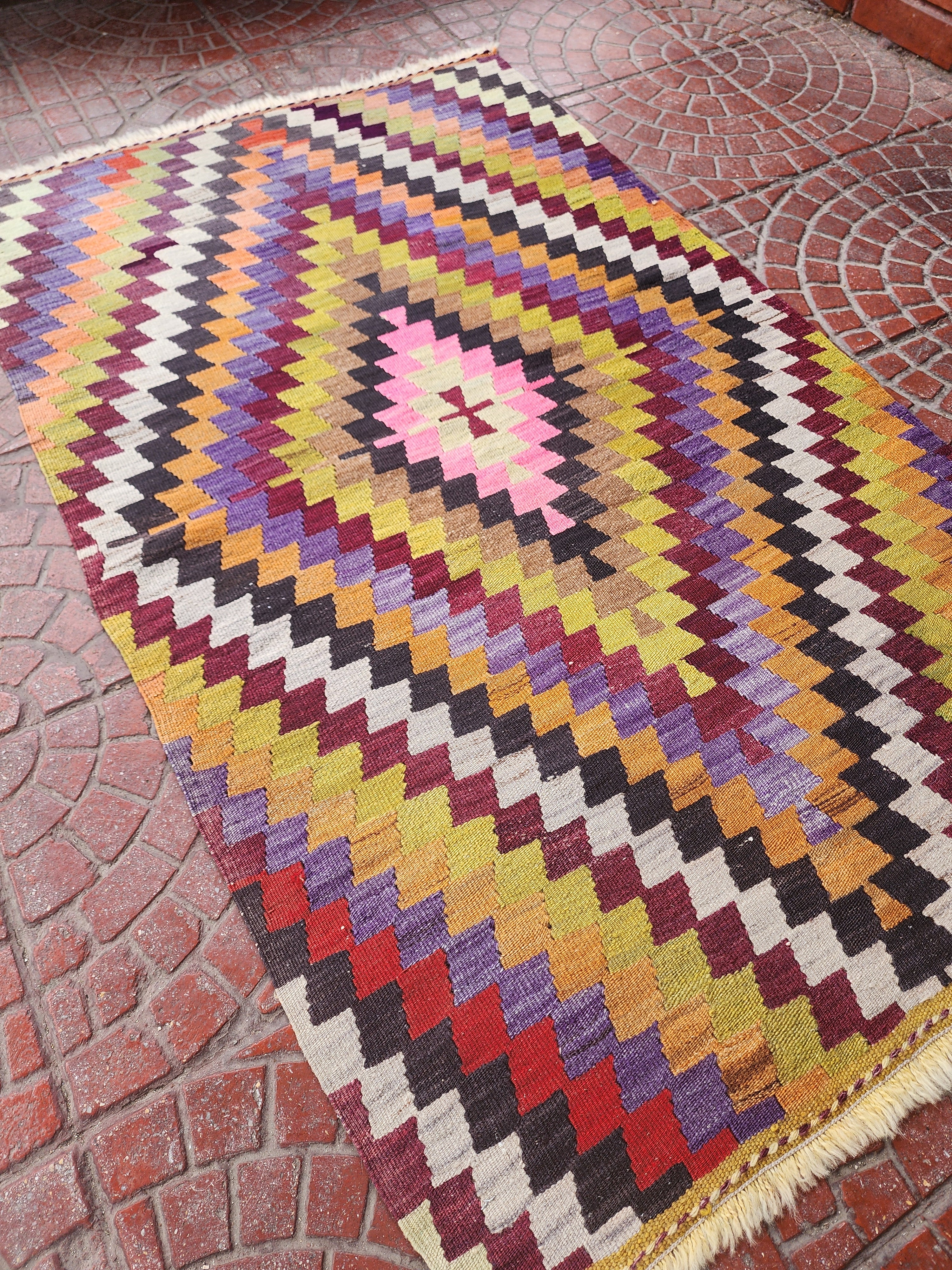 Small Turkish Oushak Kilim Rug, 4'3"x2'8"
