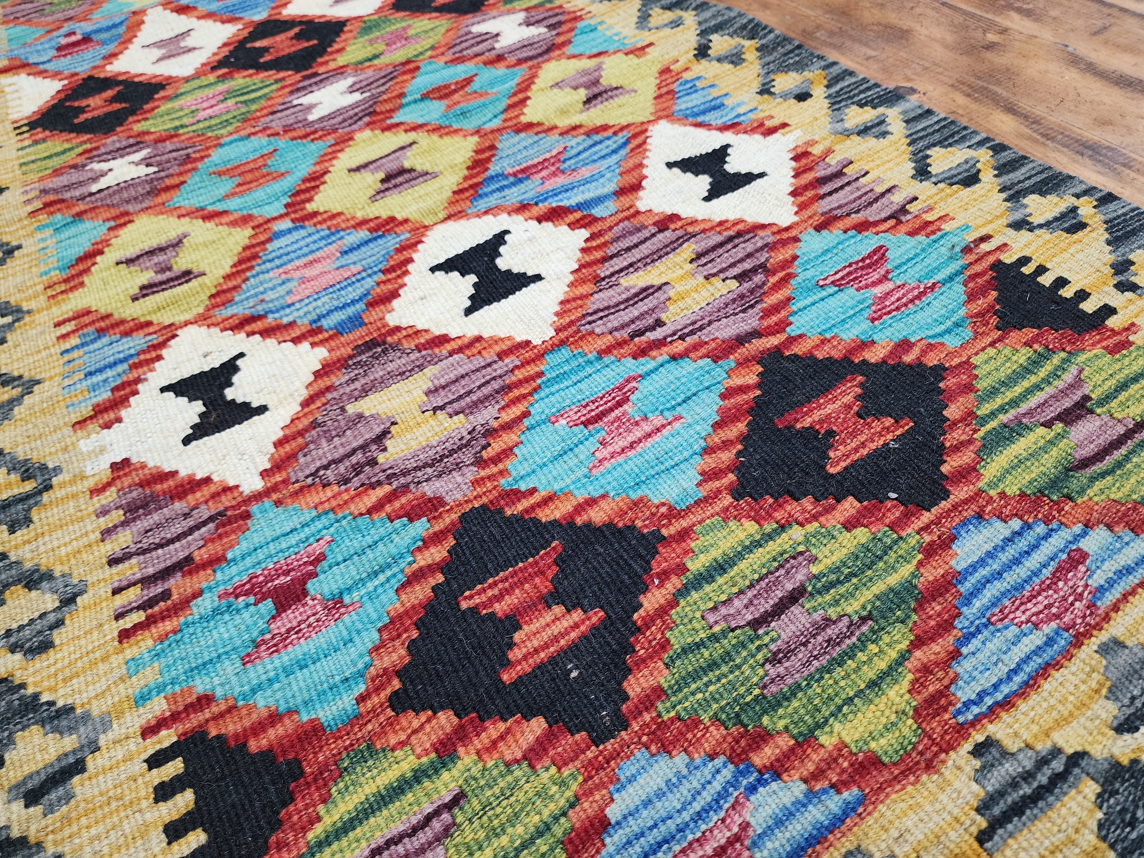 vintage Kilim Wool Runner Rug — pile detail