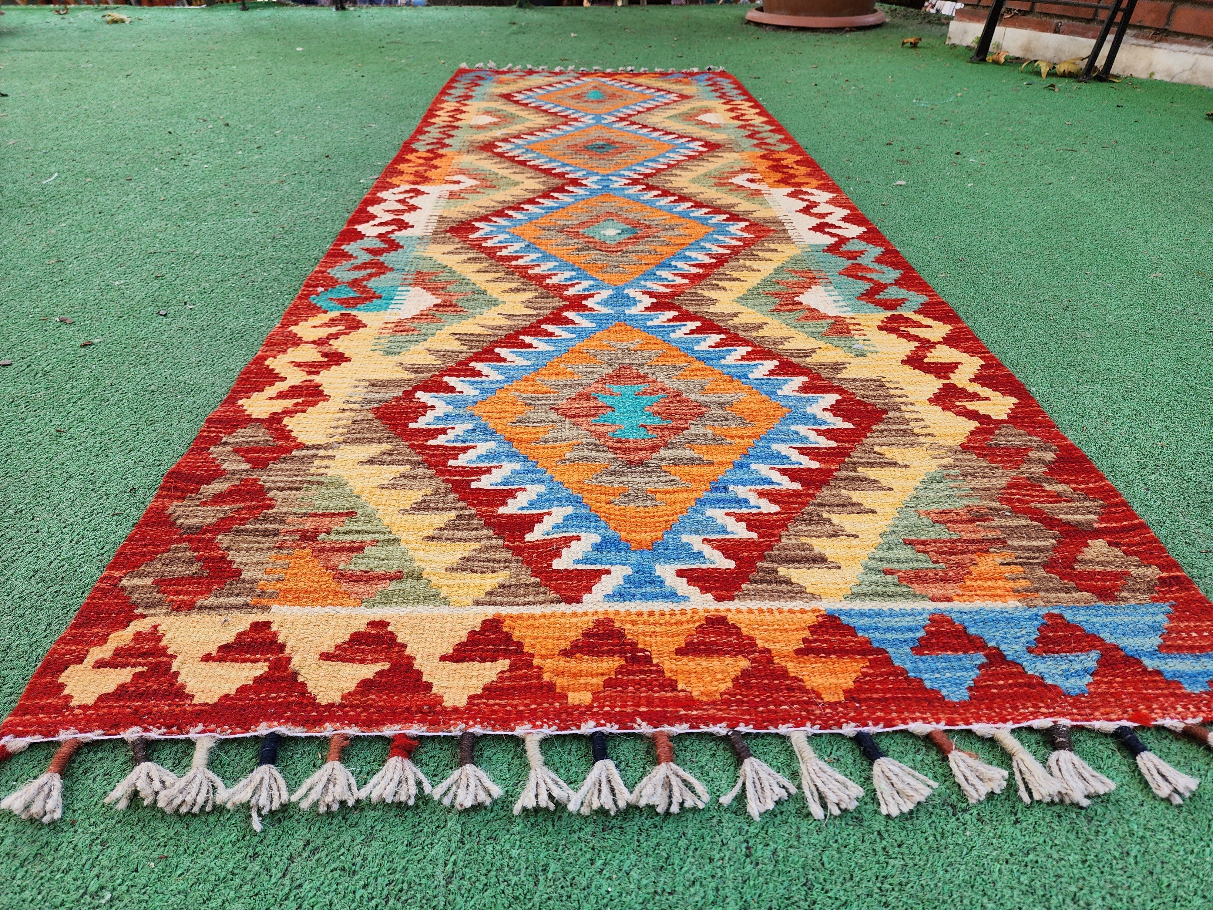 vintage Kilim Wool Runner Rug — border pattern
