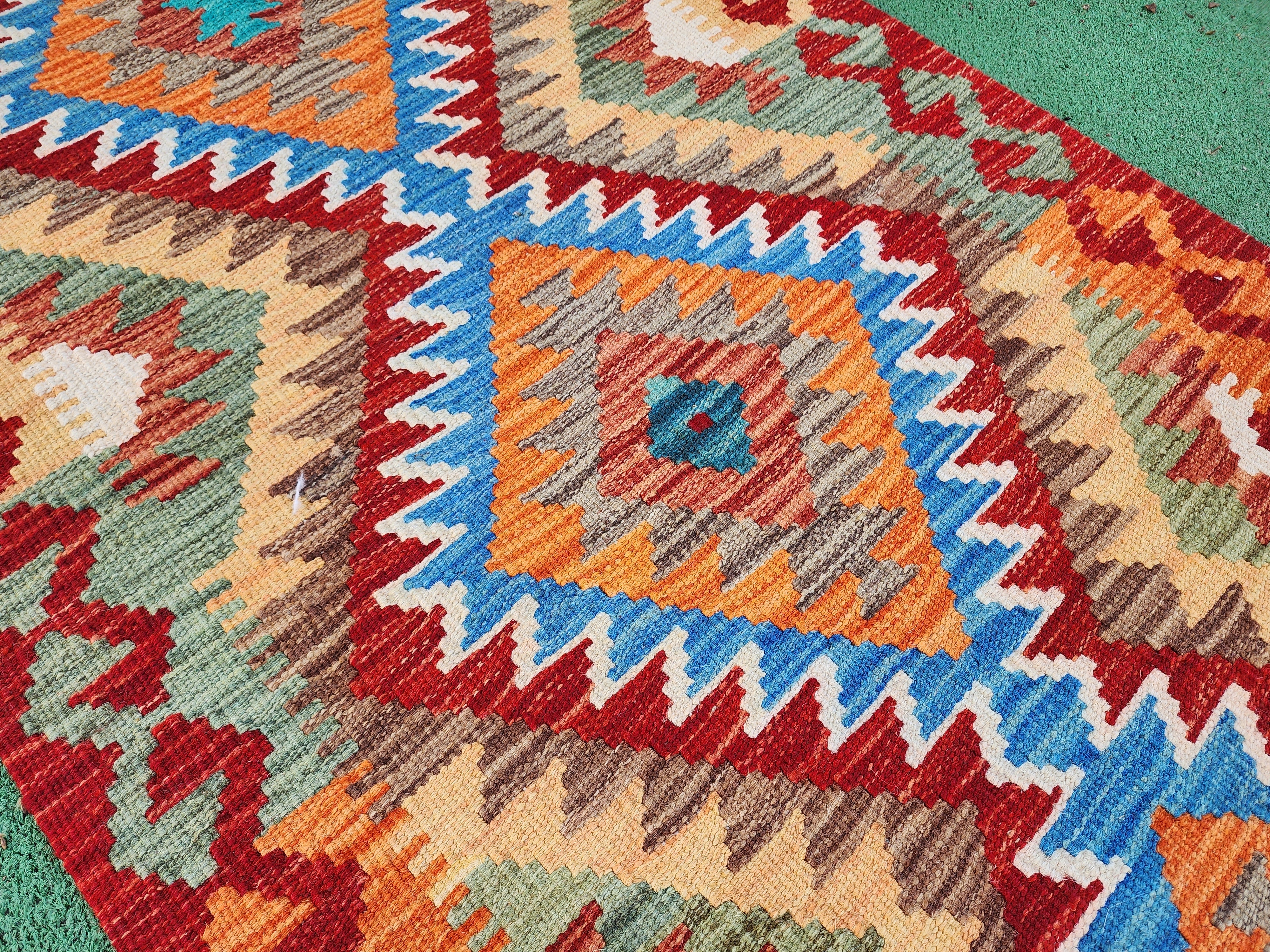vintage Kilim Wool Runner Rug — pile detail