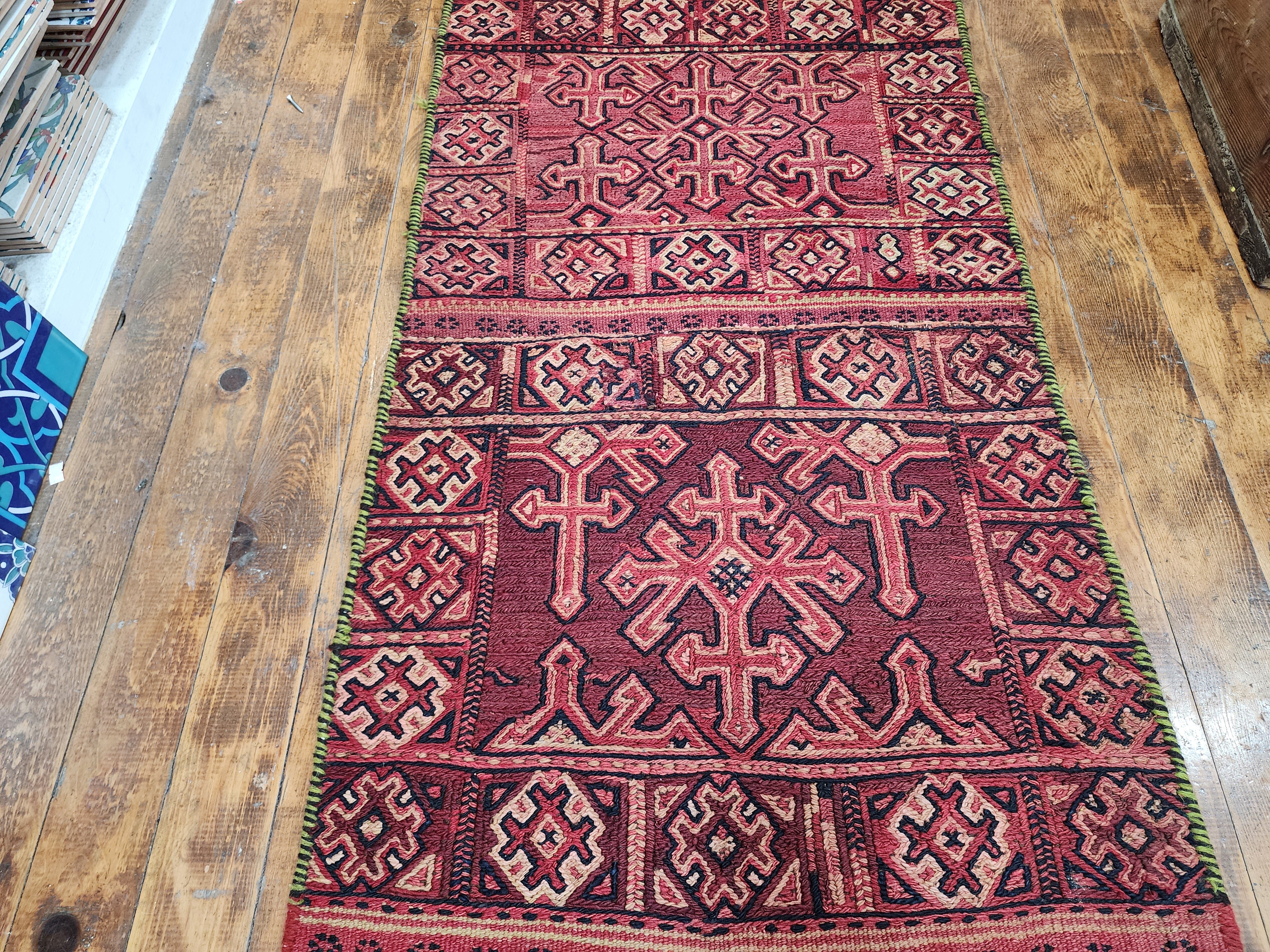 Vintage Soumak Kilim Runner Rug: Turkish Wool Flatweave, 6x2