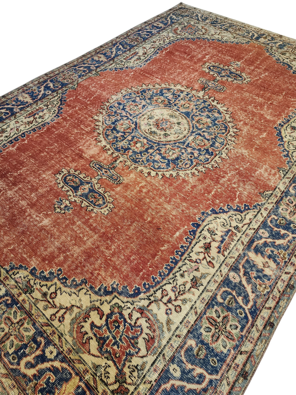 Large Vintage Anatolian Rug – Distressed Terracotta Red Medallion Carpet (7'2" x 10'7")