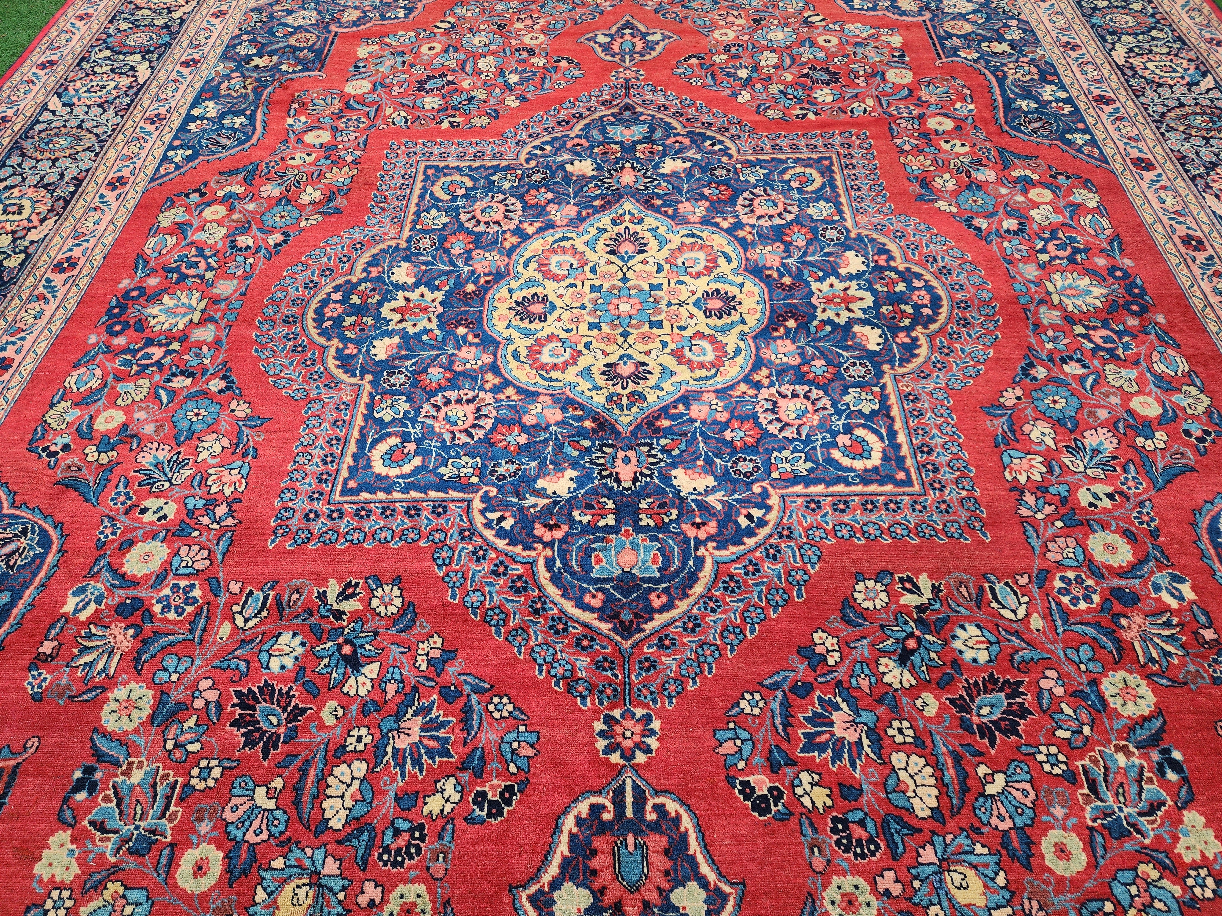 Antique Persian Hoy Tabriz Rug with Intricate Floral Design, 9'6''x12'7''