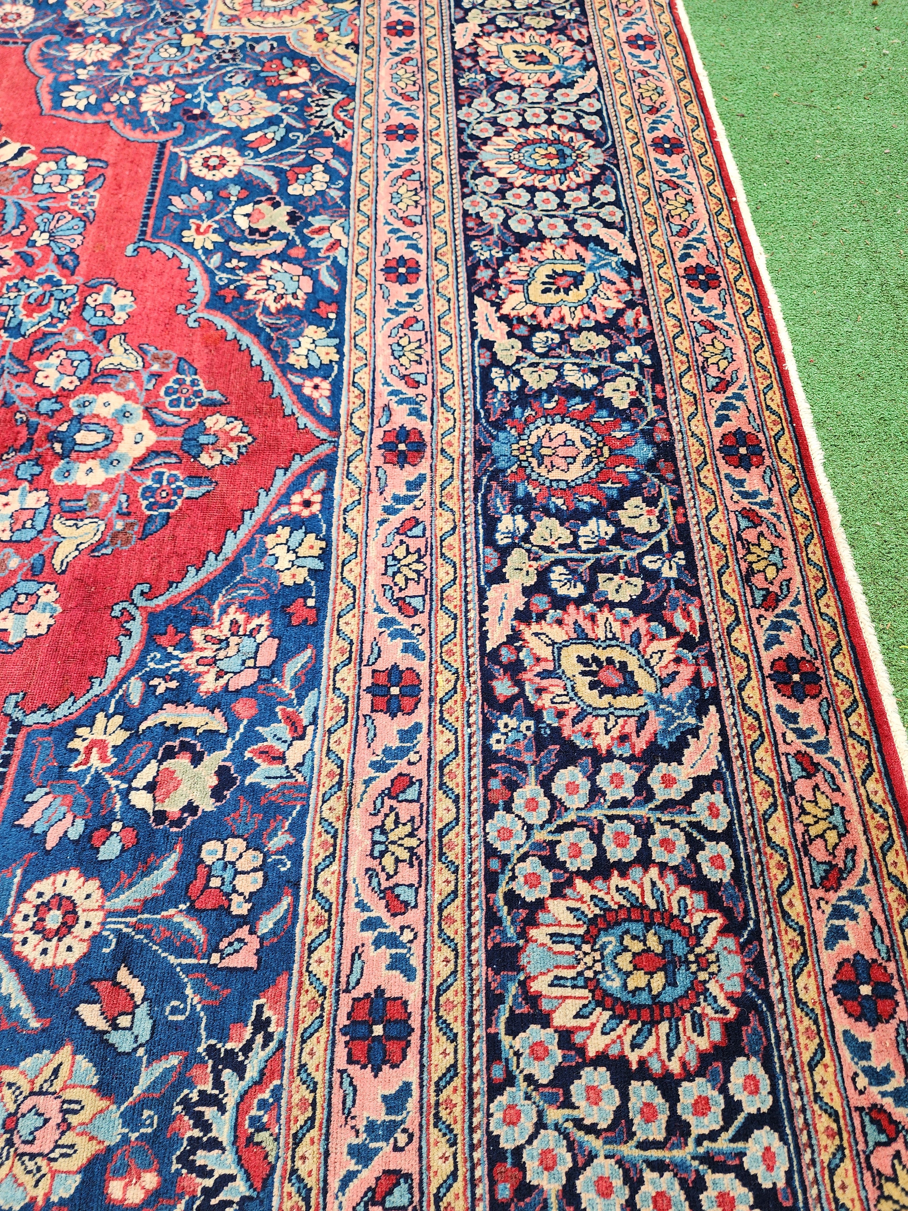 Antique Persian Hoy Tabriz Rug with Intricate Floral Design, 9'6''x12'7''