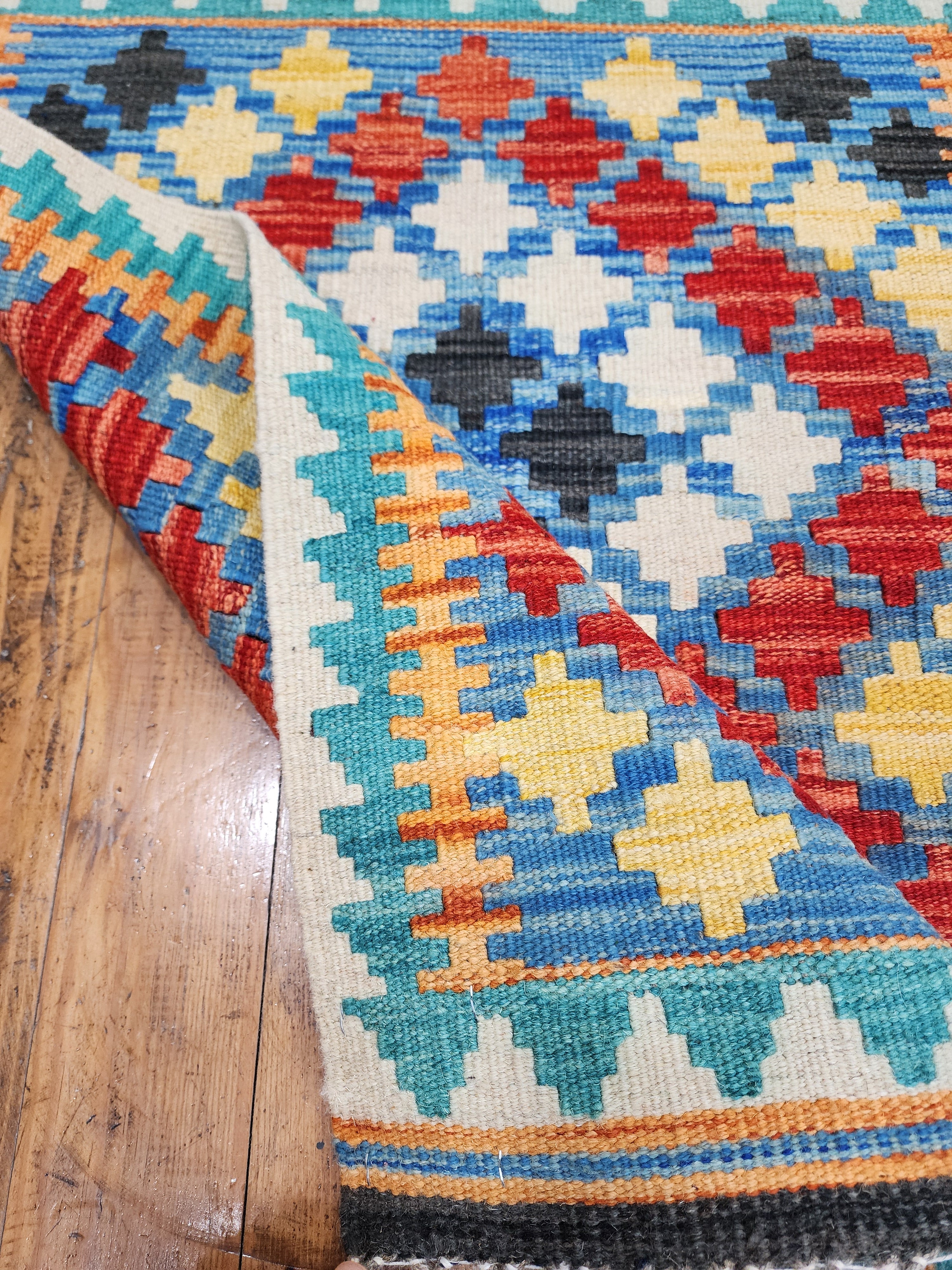 vintage Afghan Maimana Wool Small Rug — colour close-up
