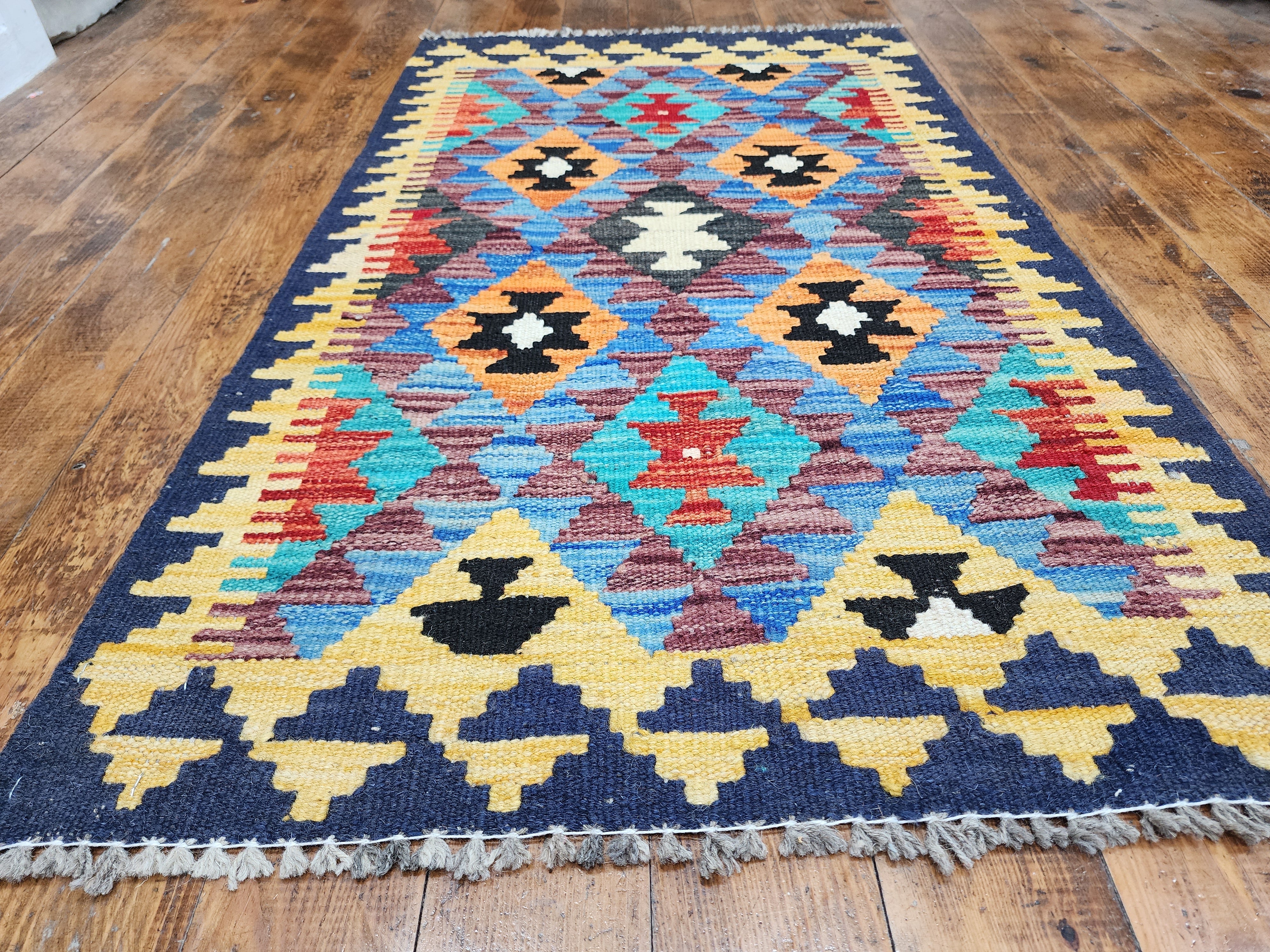 vintage Afghan Maimana Wool Small Rug — pile detail