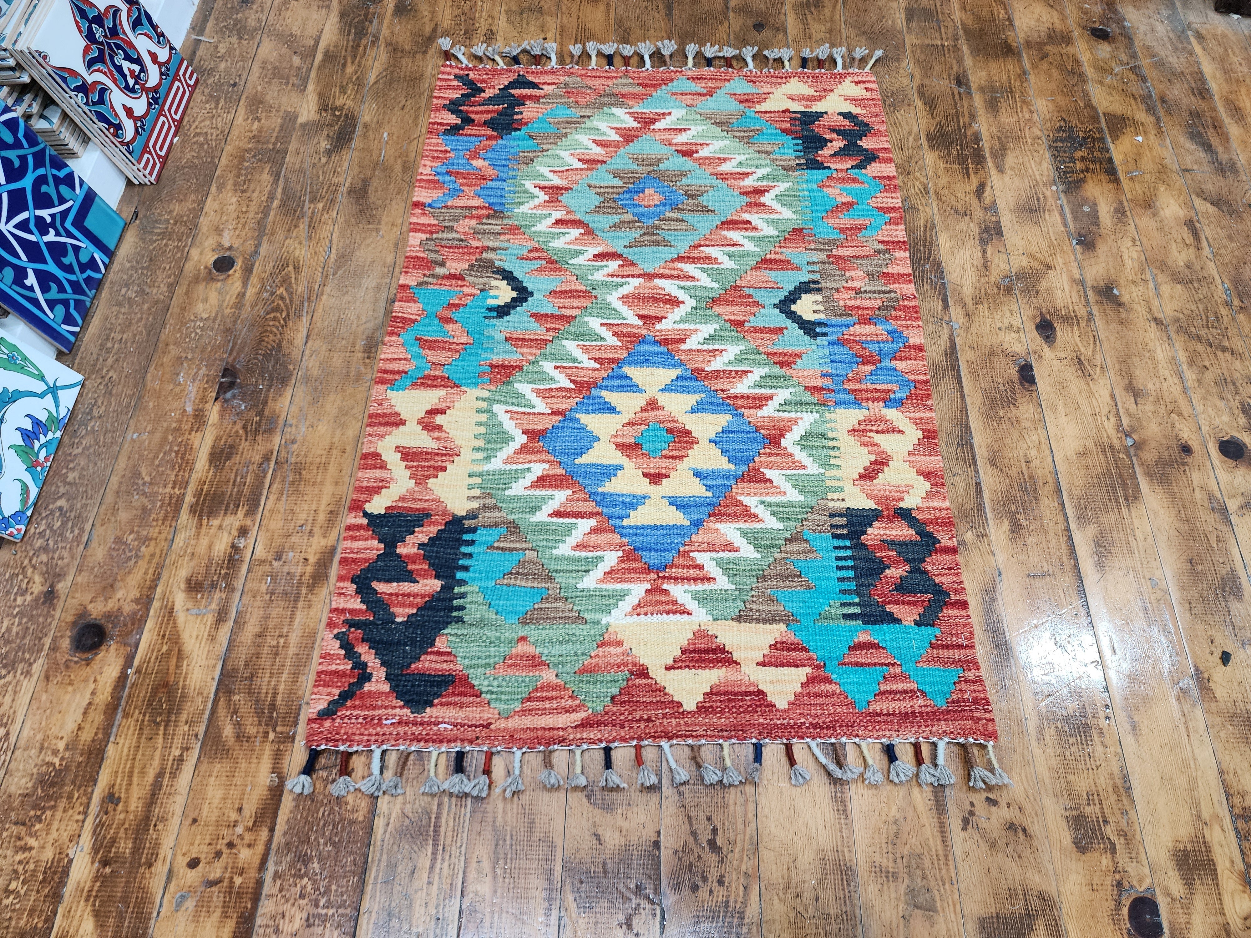vintage Afghan Maimana Wool Small Rug — detail texture