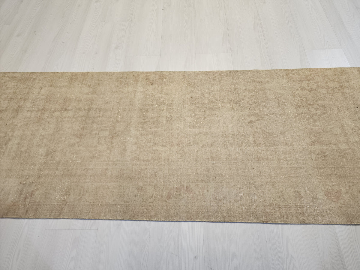 Zawalli — Vintage Turkish Wool Runner Rug, Muted Beige Distressed Anatolian Carpet (85x293cm)