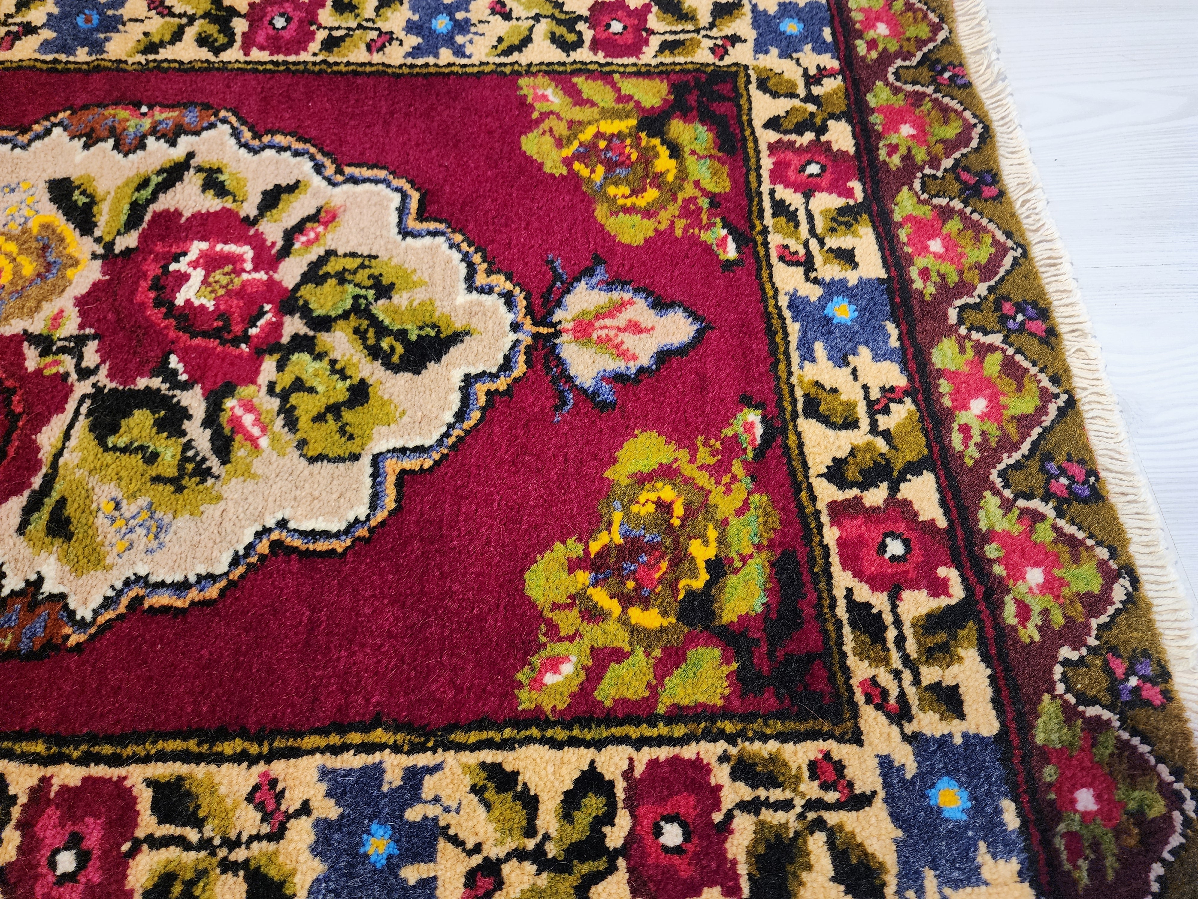 vintage Oushak Wool Small Rug — pile detail