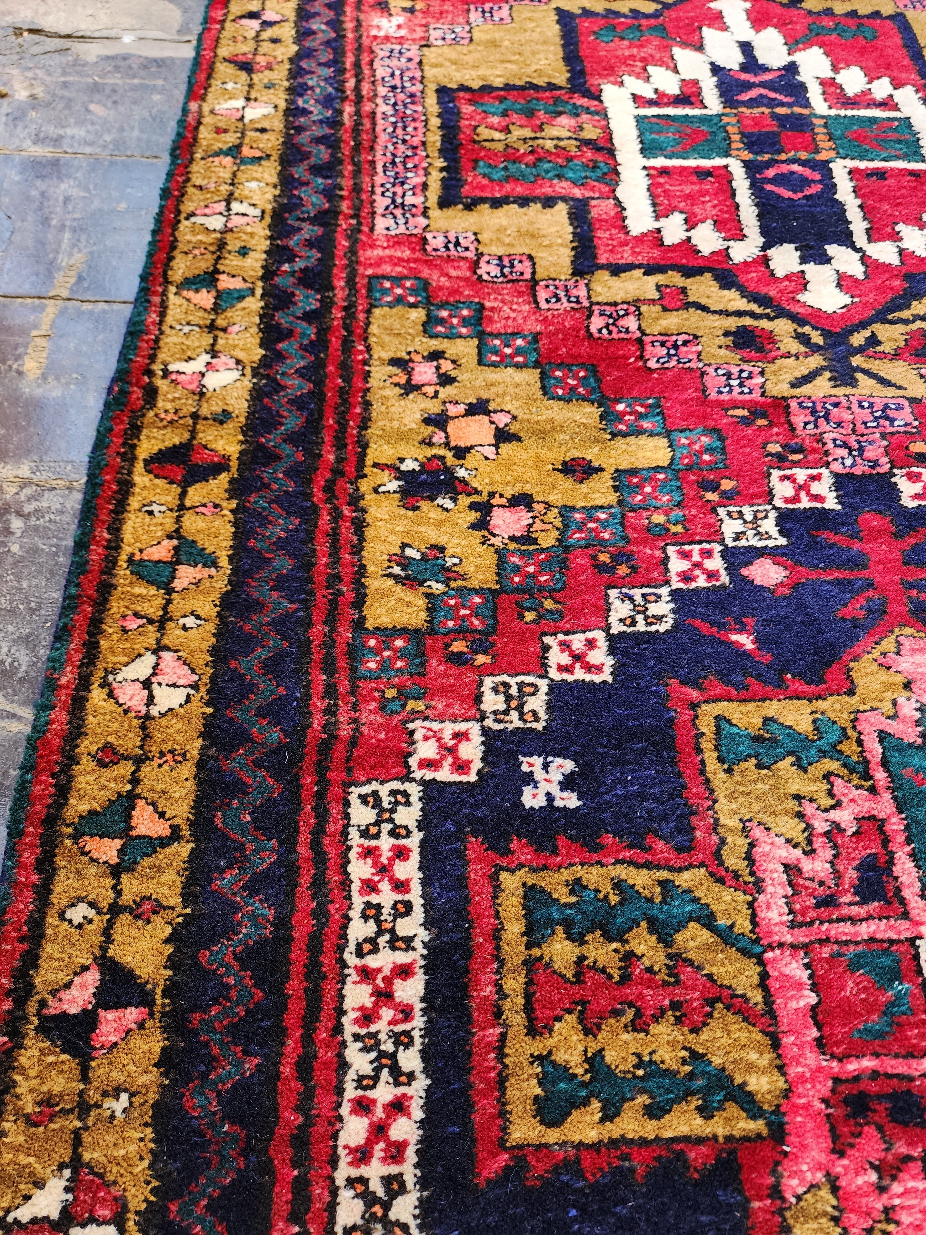 vintage Persian Wool Runner Rug — edge weave
