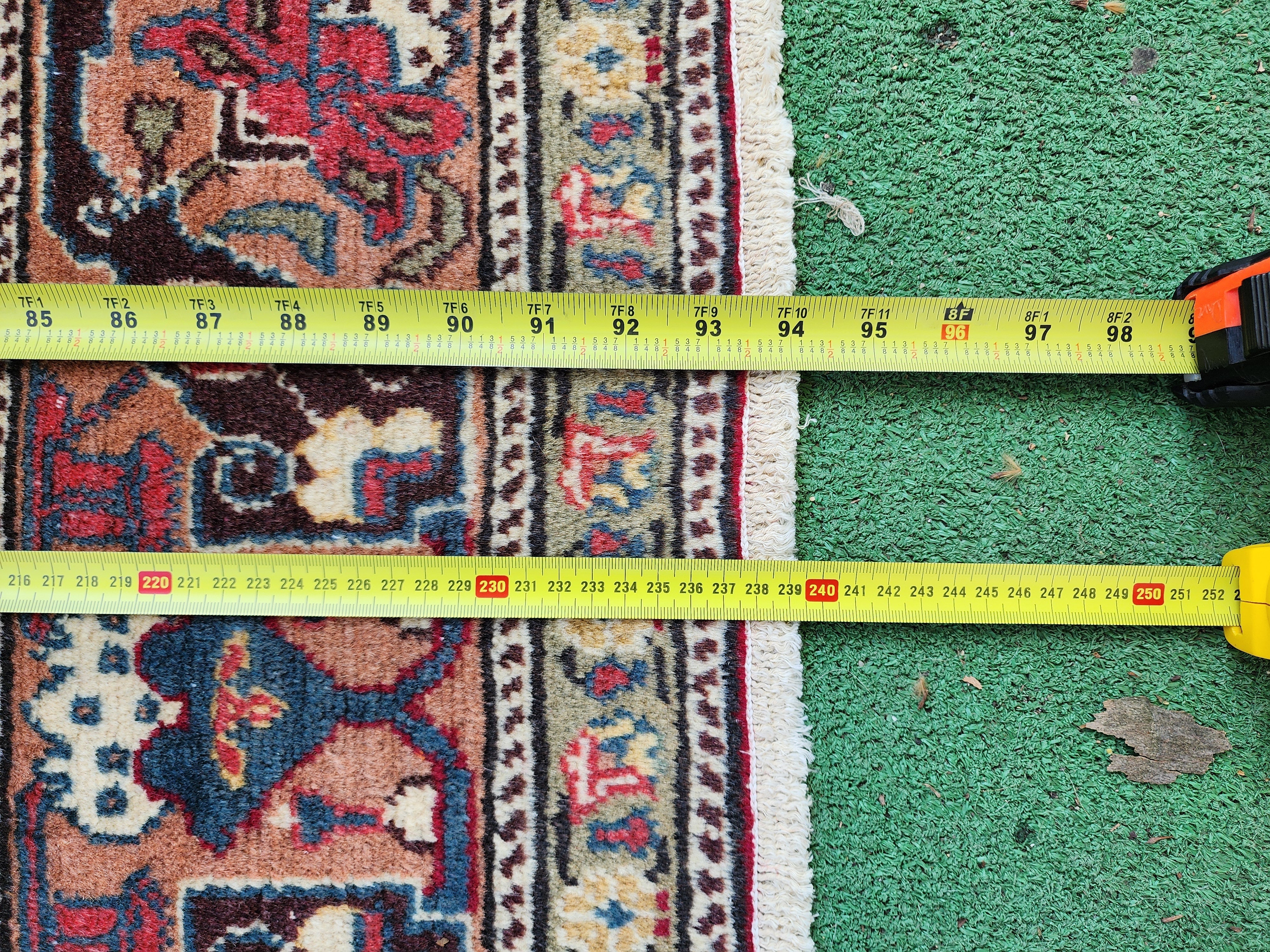 vintage Kayseri Silk Area Rug — border pattern