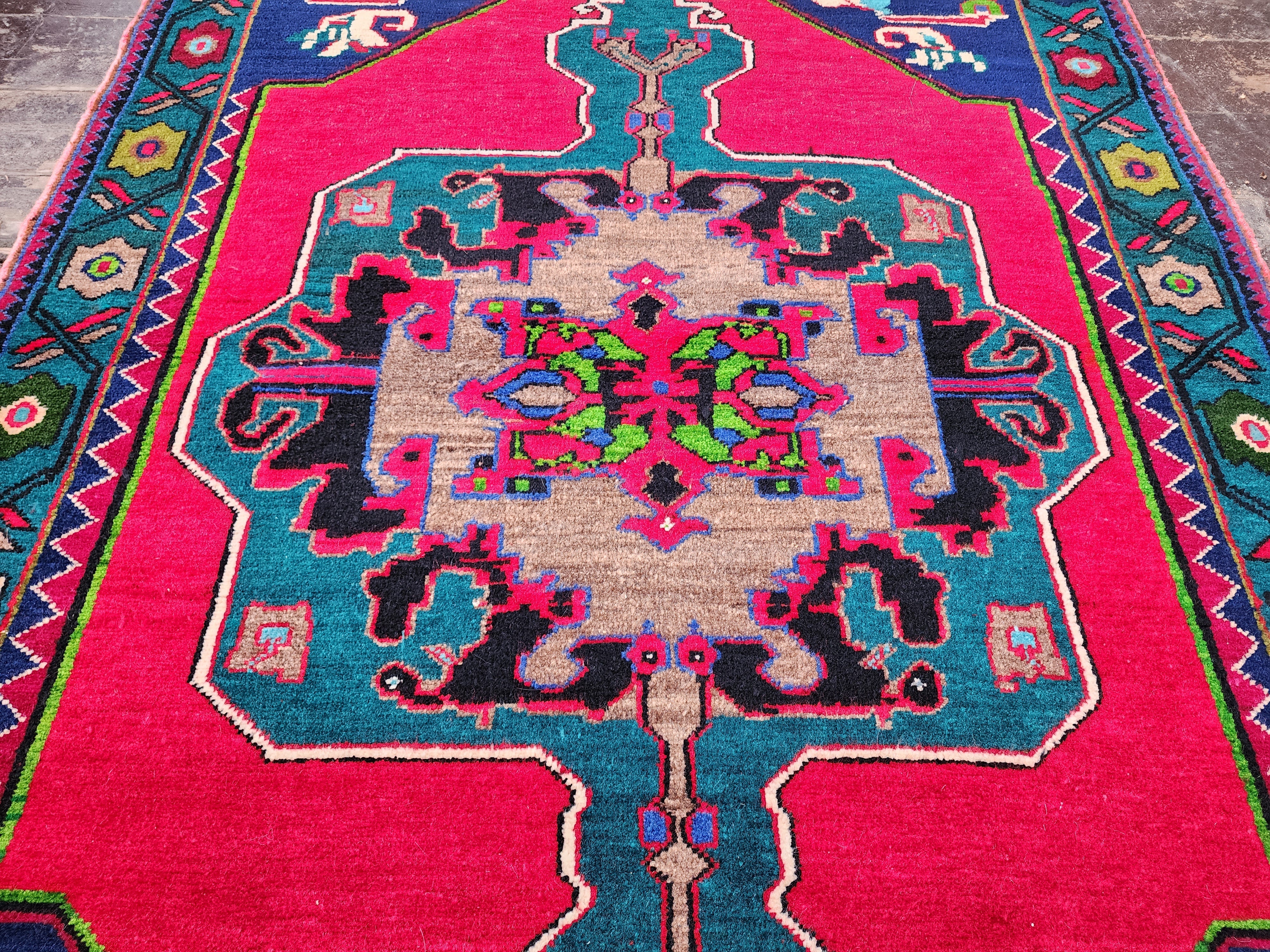 vintage Persian Wool Small Rug — pattern close-up