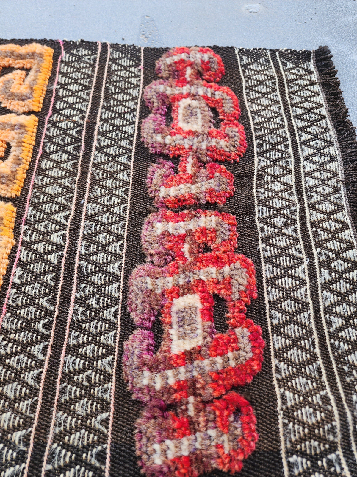 antique Anatolian Wool Runner Rug — border pattern