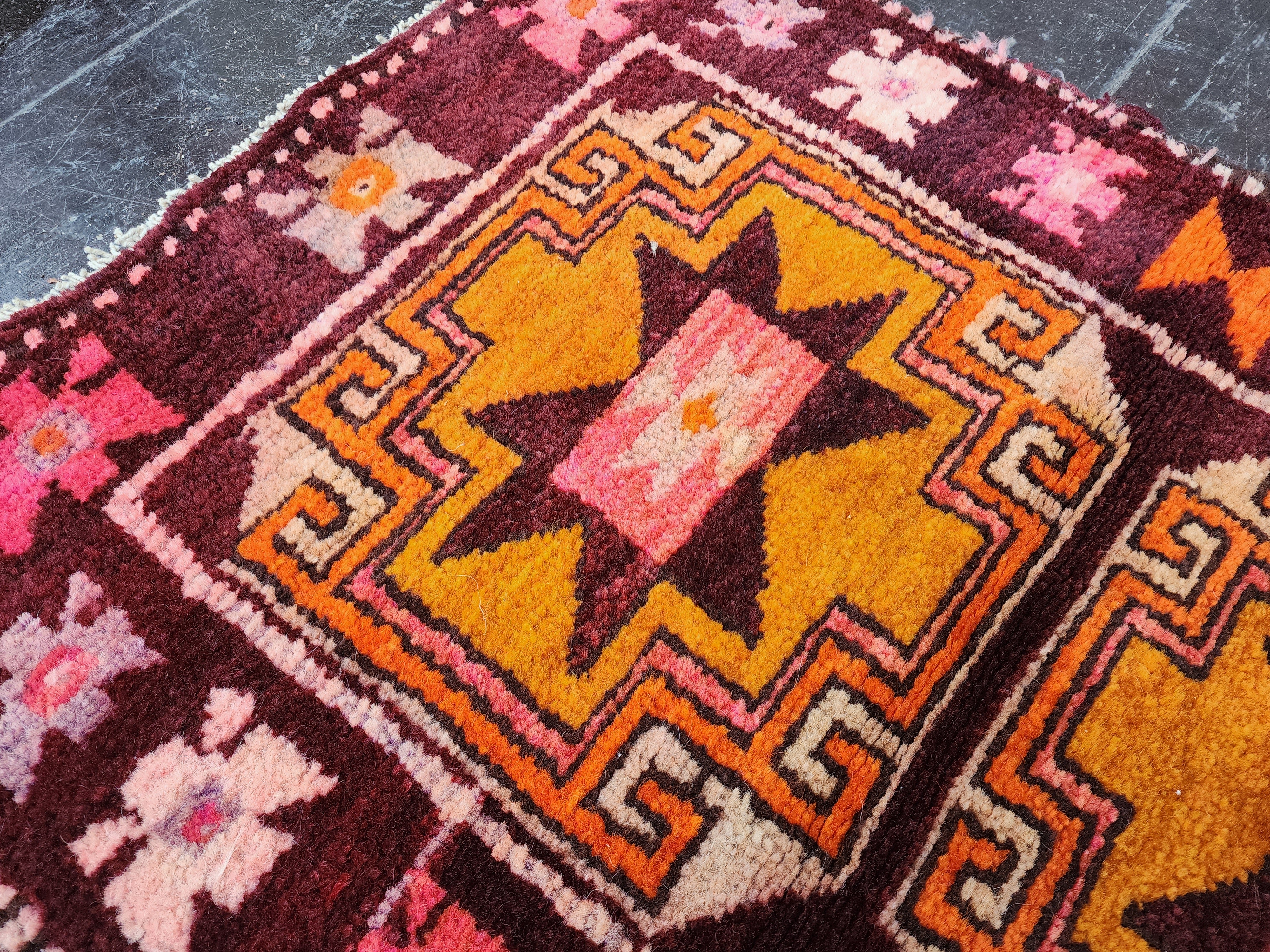Tapis turc vintage, tribal, nomade, bohème, rustique, décor 2'7"x1'9"
