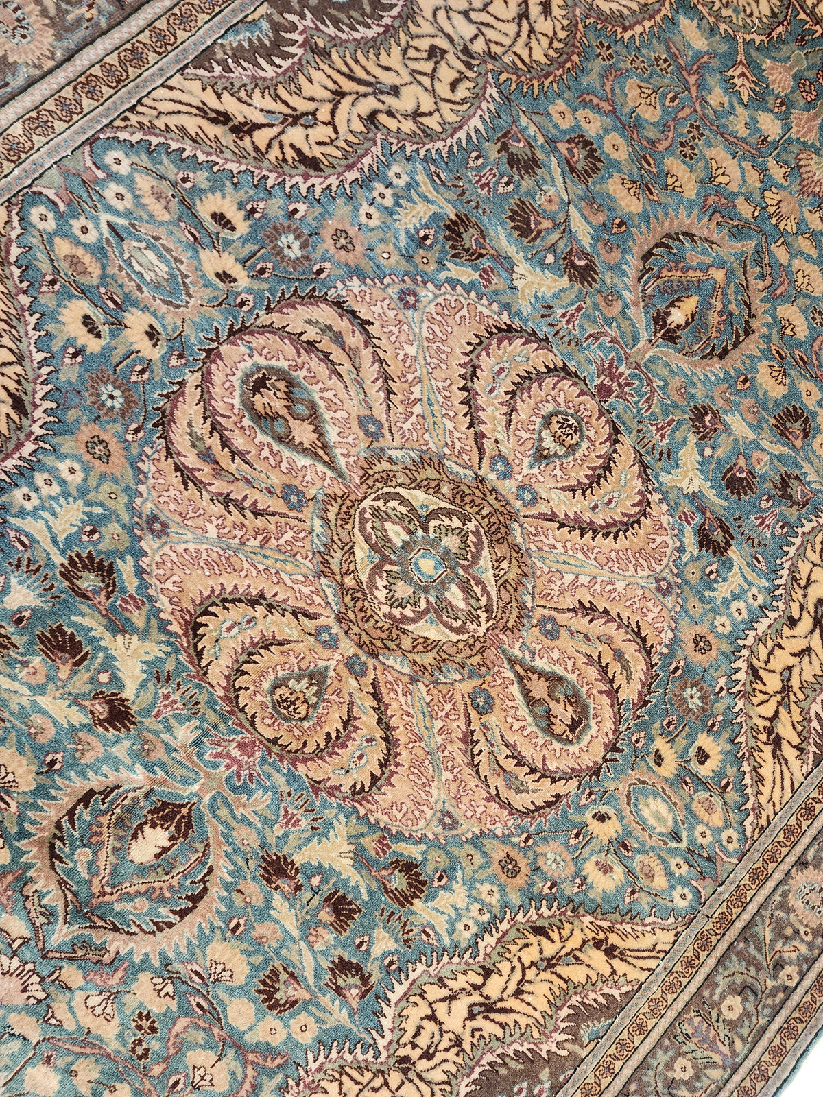 Onyxa — Vintage Kayseri Large Area Rug
