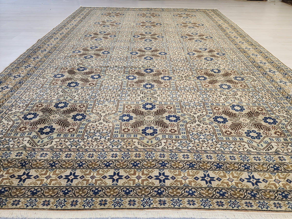 1950s Handwoven Kayseri Wool Rug, Seljuk Star Pattern, Organic Living Room Carpet