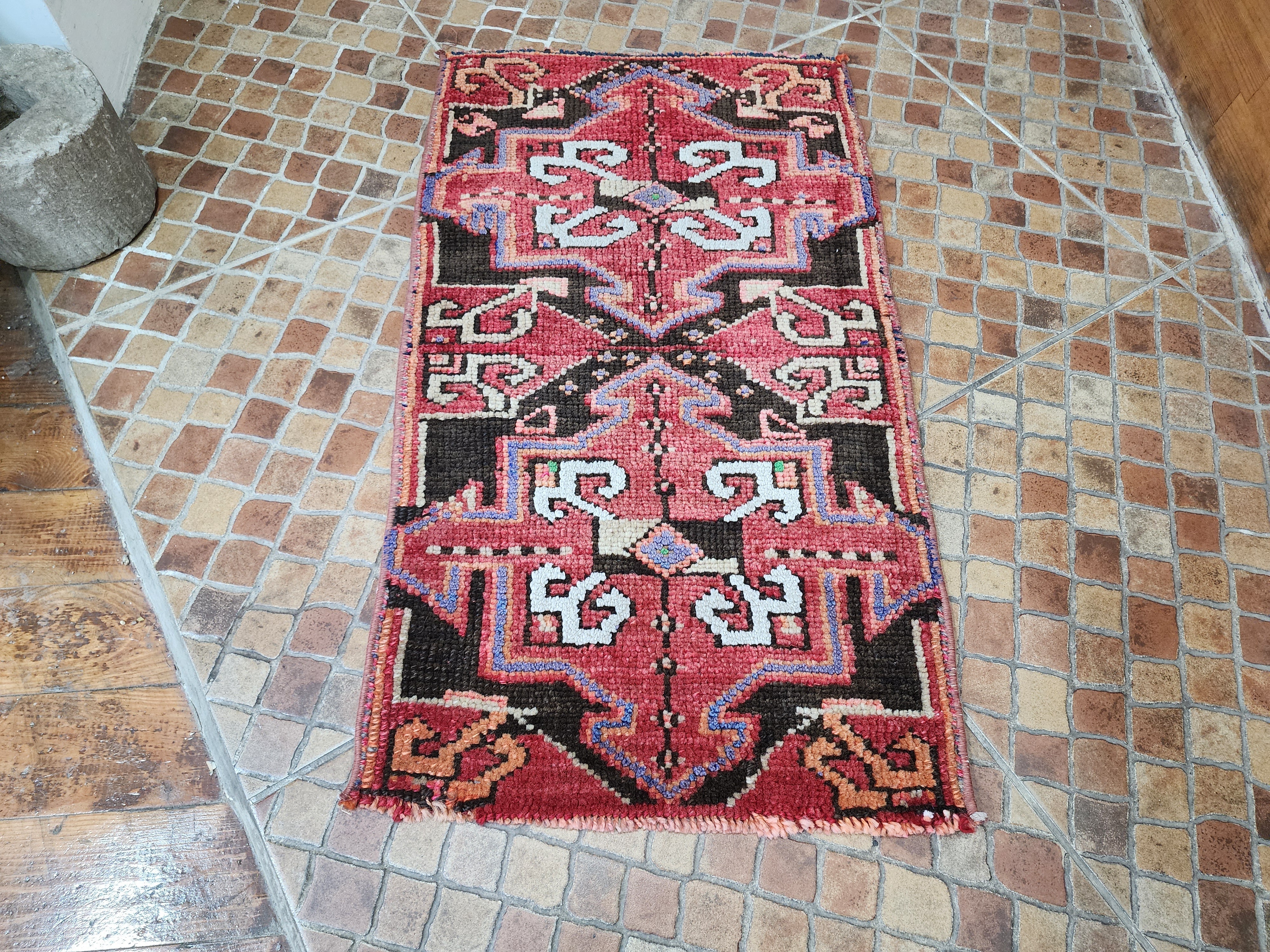 antique Turkish Wool Small Rug — detail texture