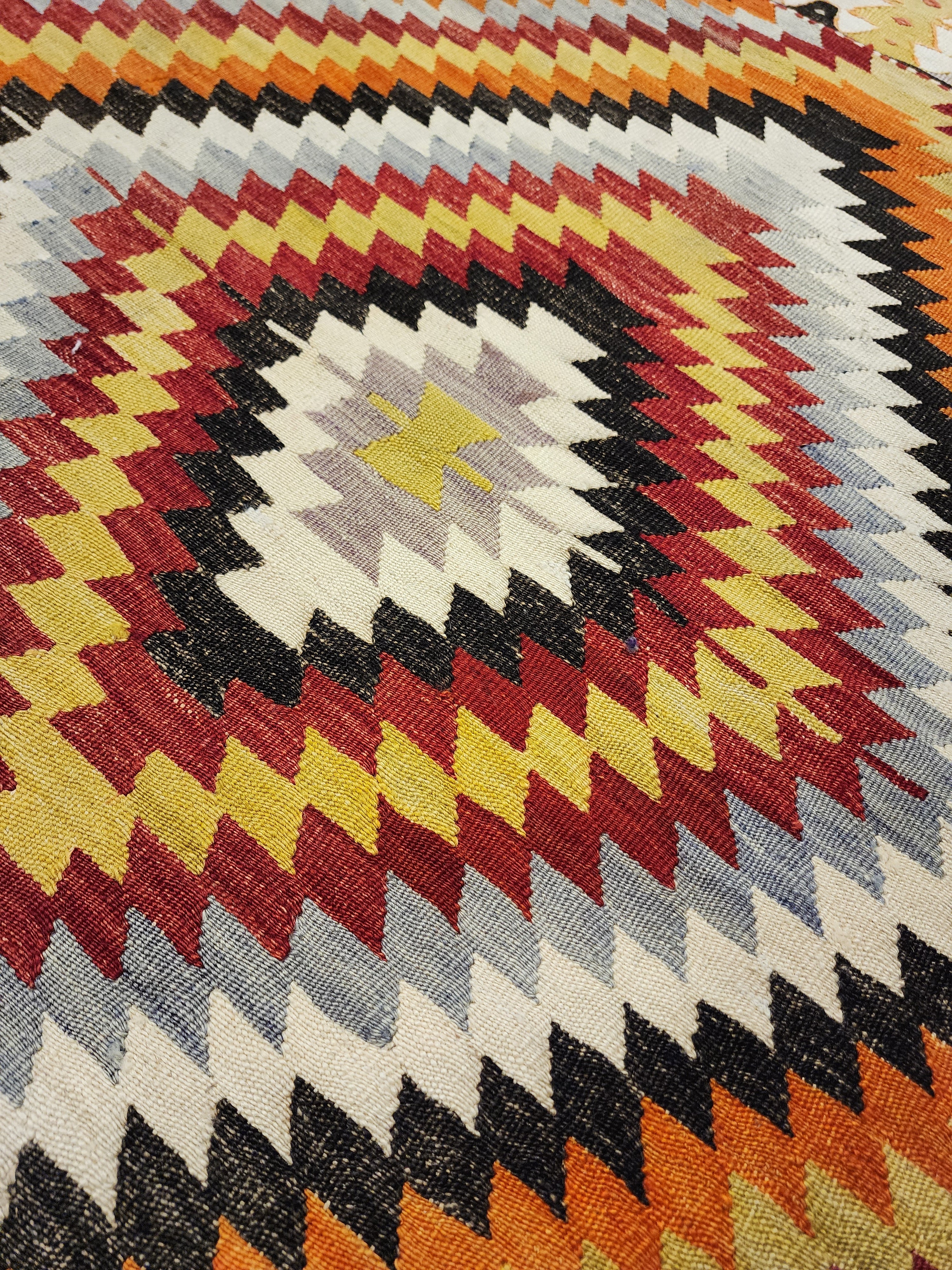 vintage Anatolian Wool Small Rug — edge weave
