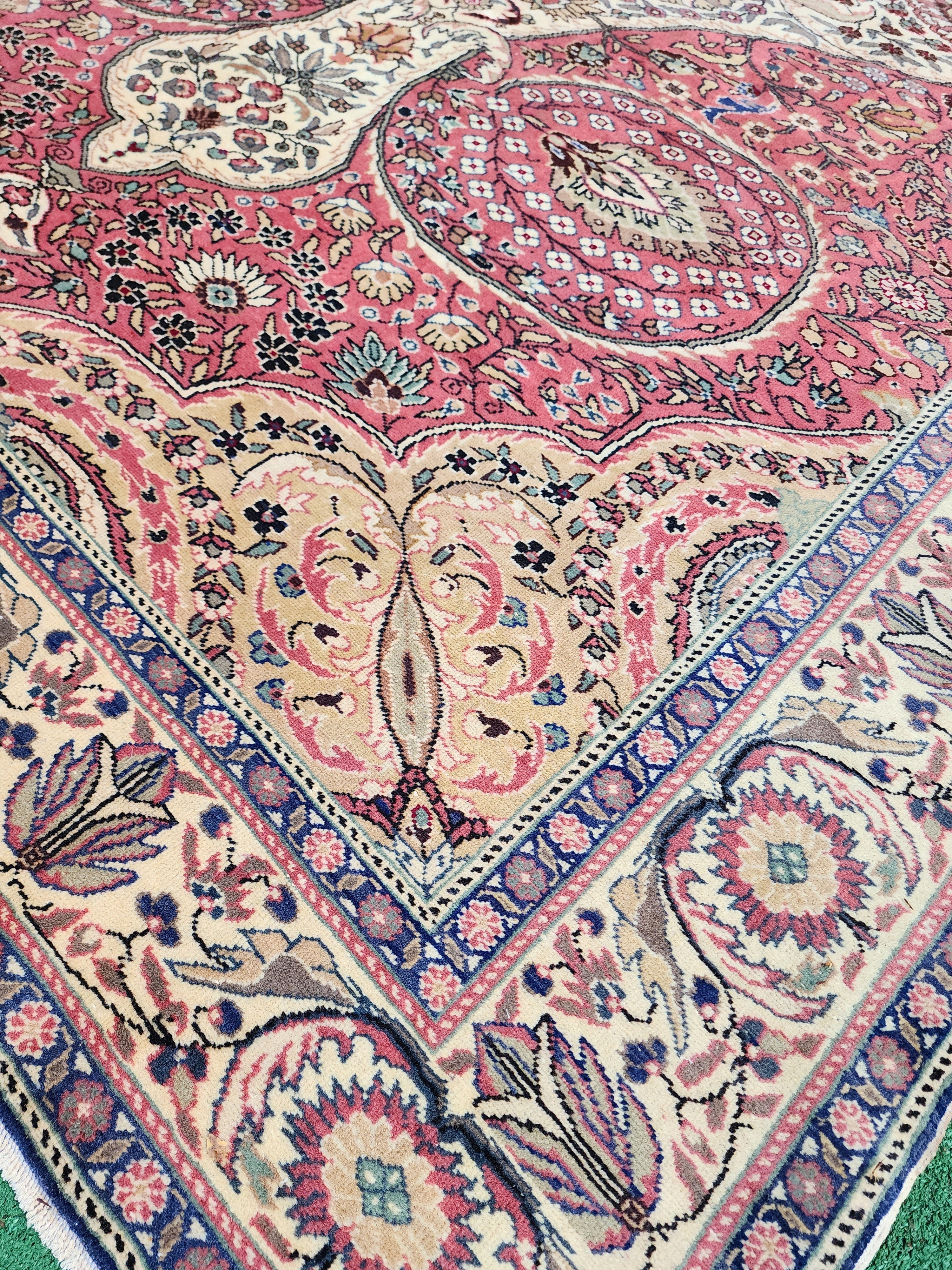 vintage Kayseri Wool Large Area Rug — colour close-up