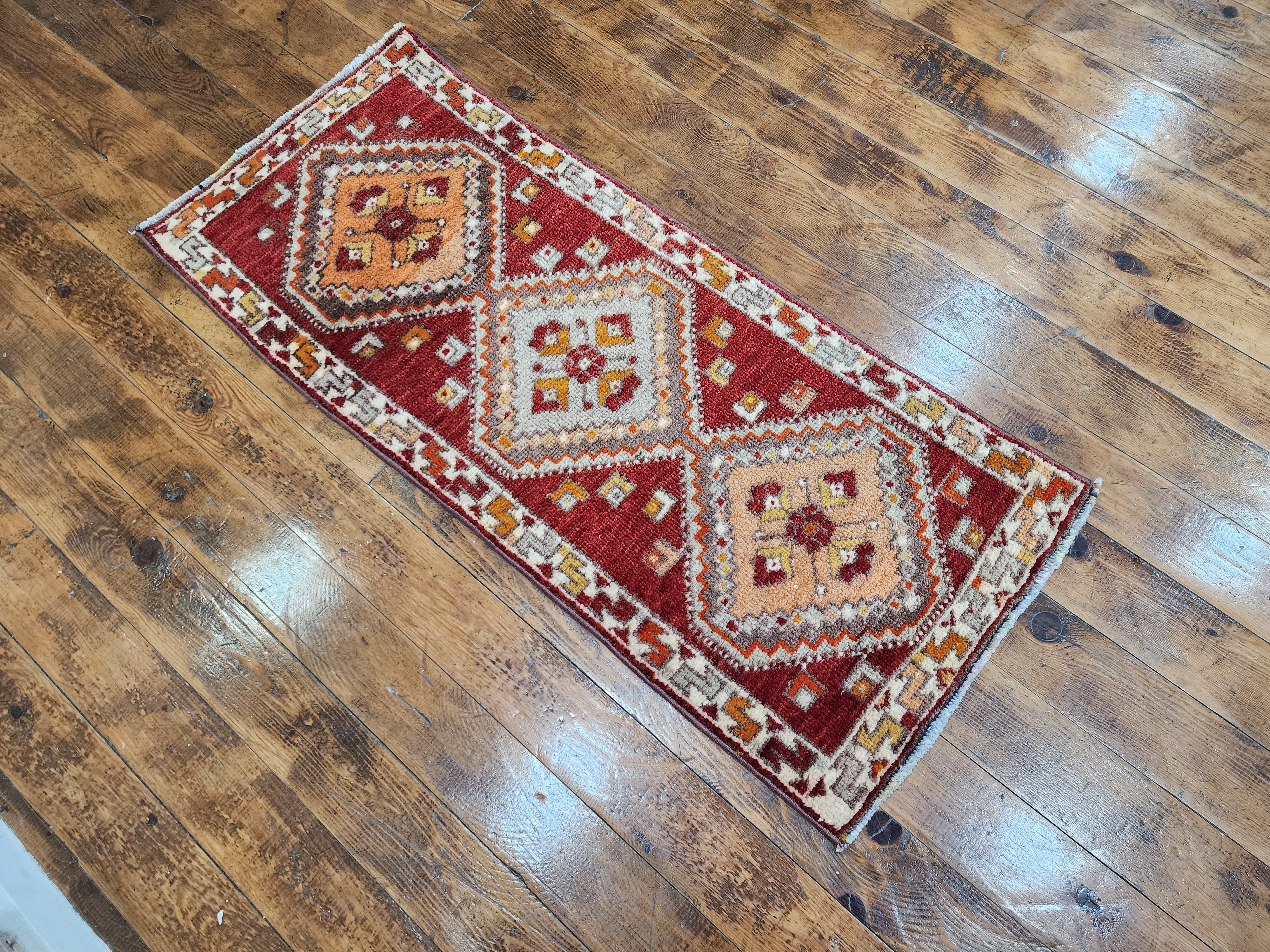 vintage Sivas Wool Small Rug — detail texture