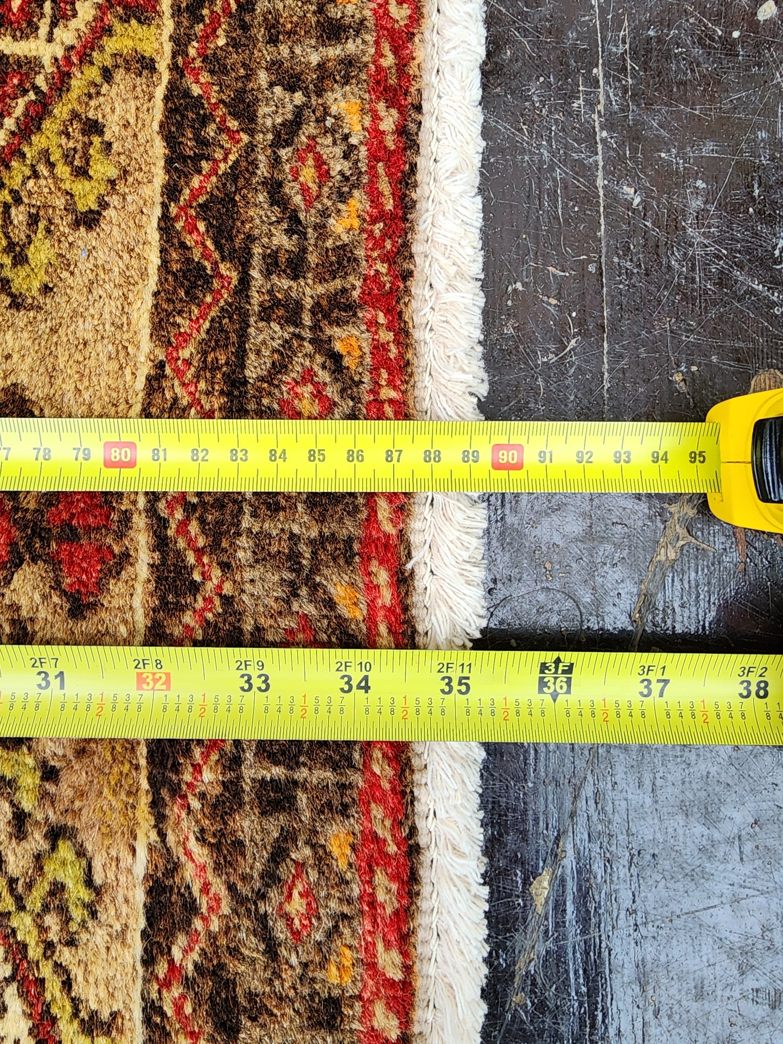 vintage Sivas Small Rug — edge weave