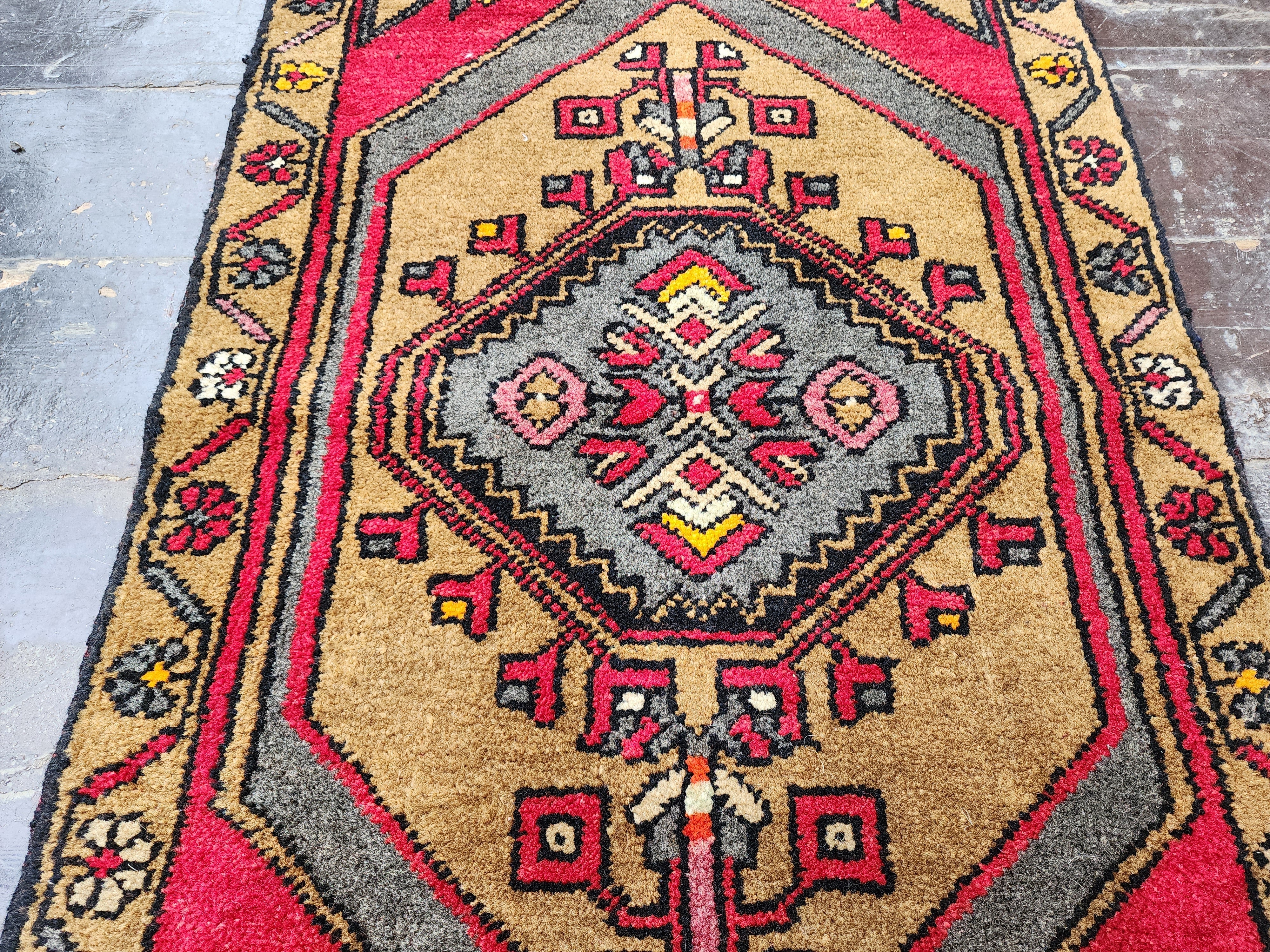 vintage Kayseri Small Rug — pile detail