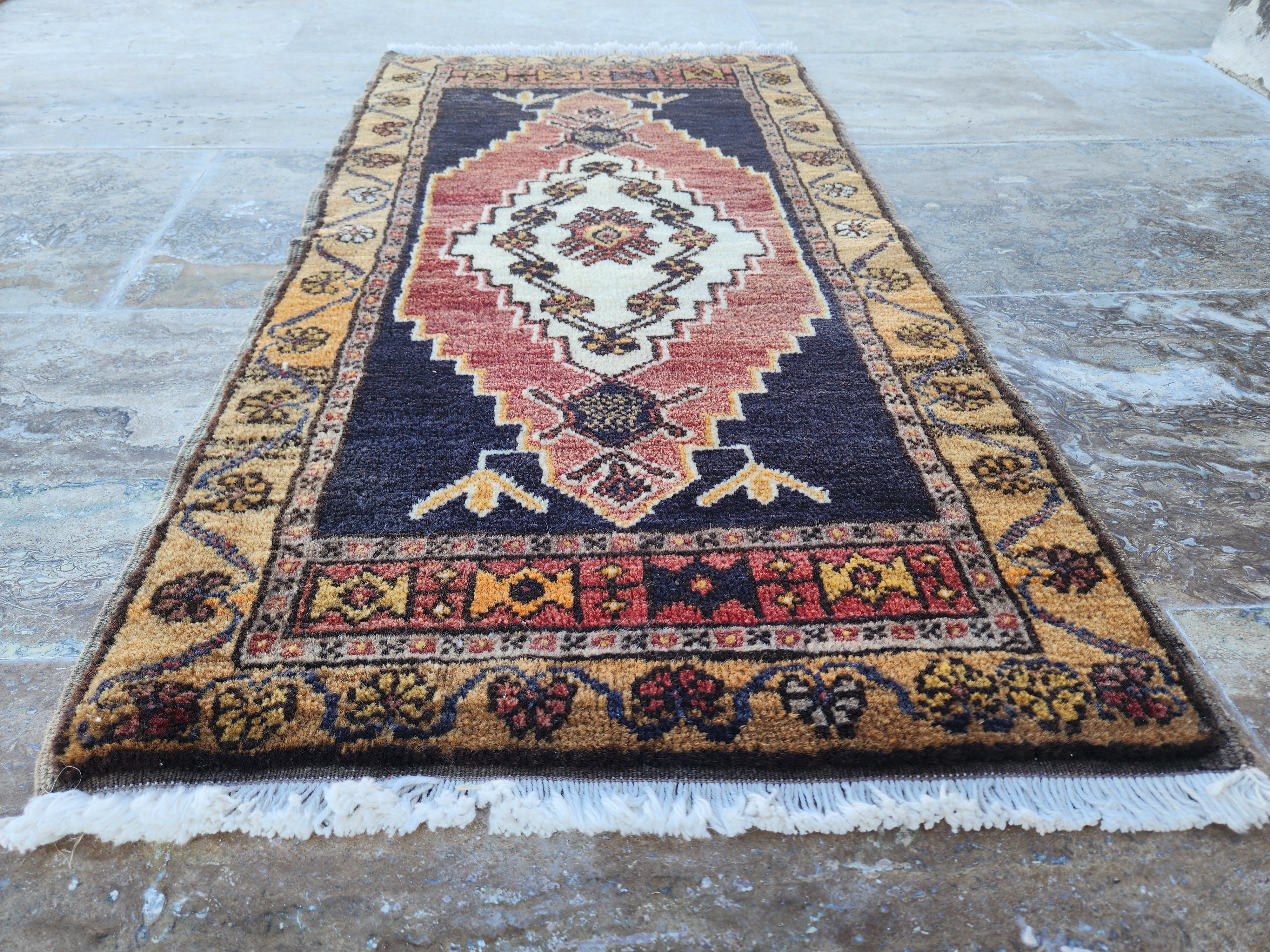Small Vintage Rug 3 ft 2 in x 1 ft 8 in Purple/ Orrange and Blue Geometric Medallion Mat Handmade from Natural Wool for Entry or Bedroom