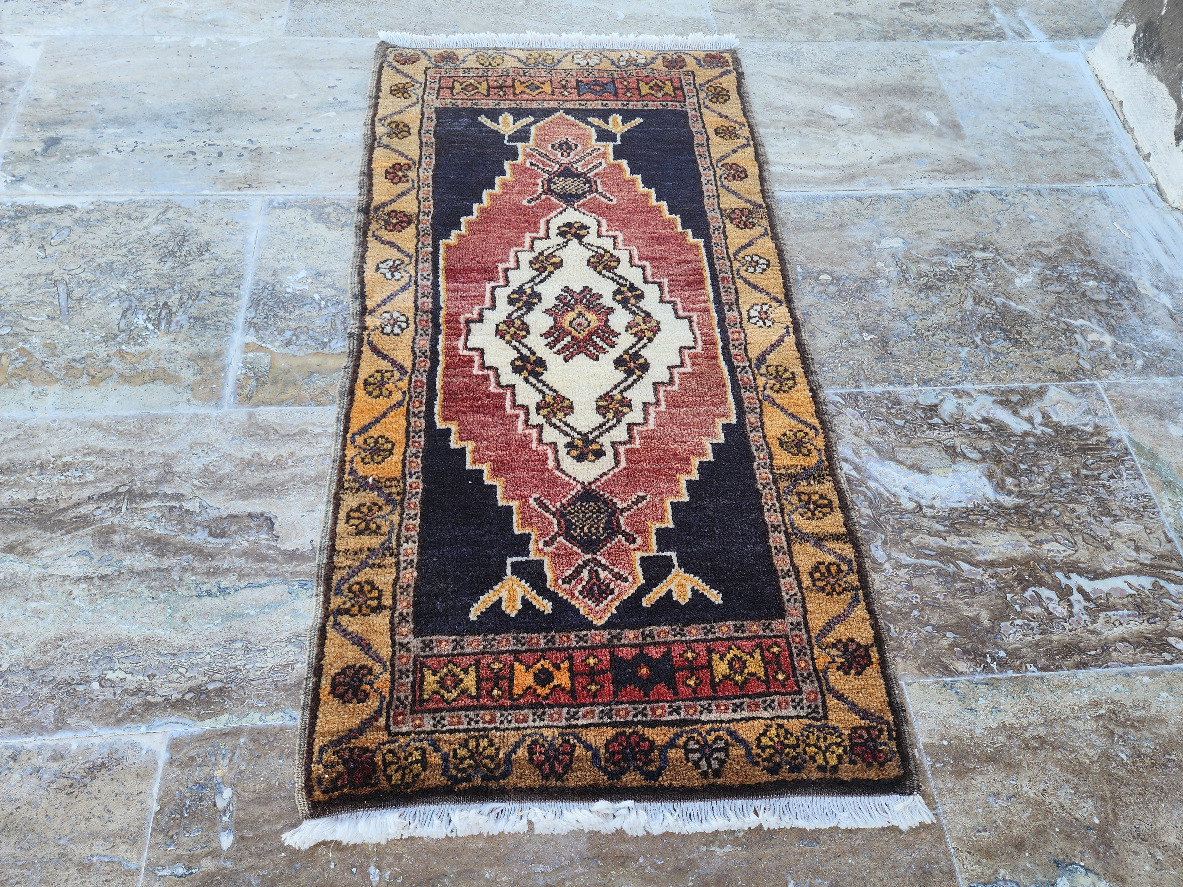 Small Vintage Rug 3 ft 2 in x 1 ft 8 in Purple/ Orrange and Blue Geometric Medallion Mat Handmade from Natural Wool for Entry or Bedroom