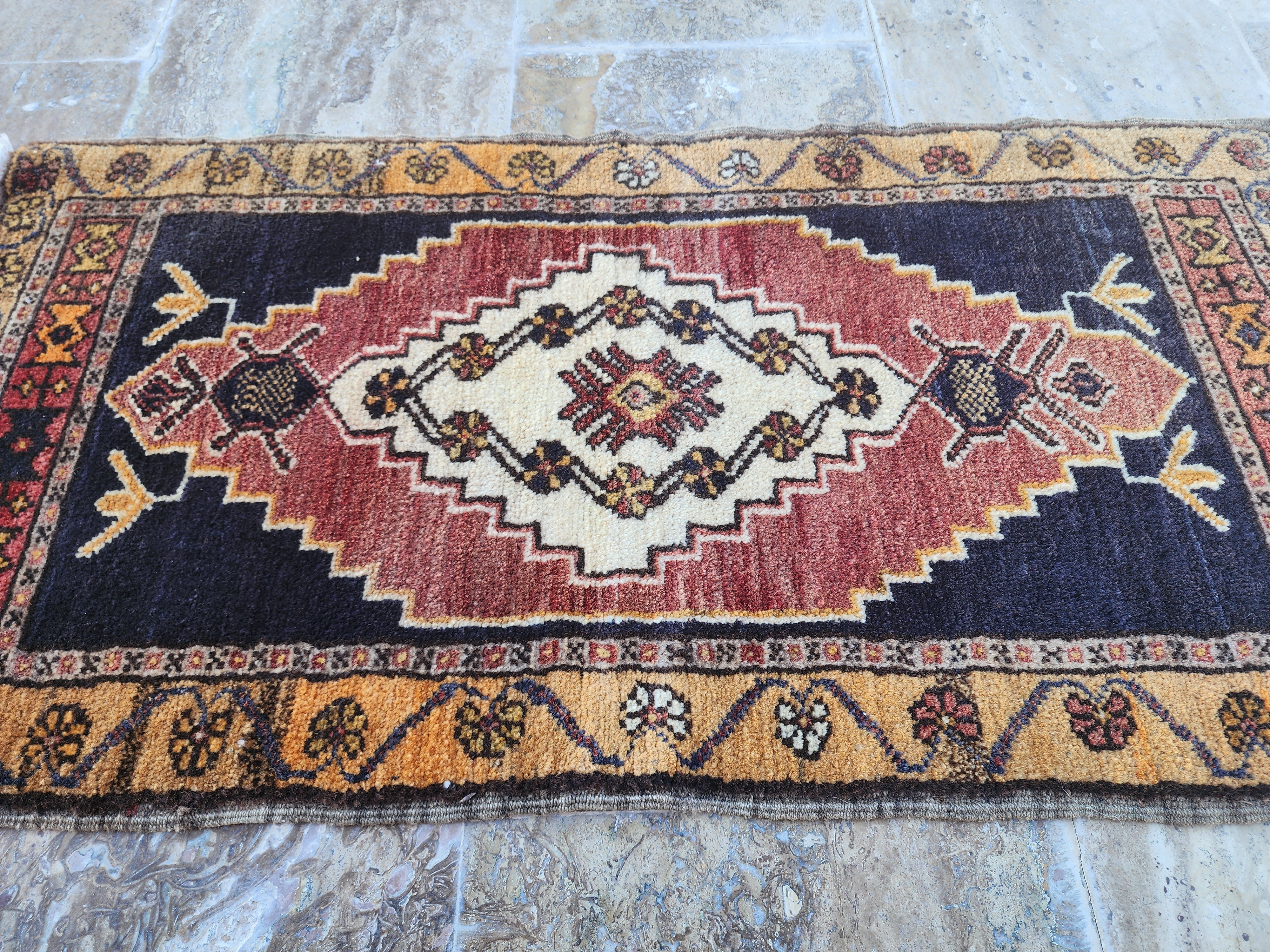 Small Vintage Rug 3 ft 2 in x 1 ft 8 in Purple/ Orrange and Blue Geometric Medallion Mat Handmade from Natural Wool for Entry or Bedroom