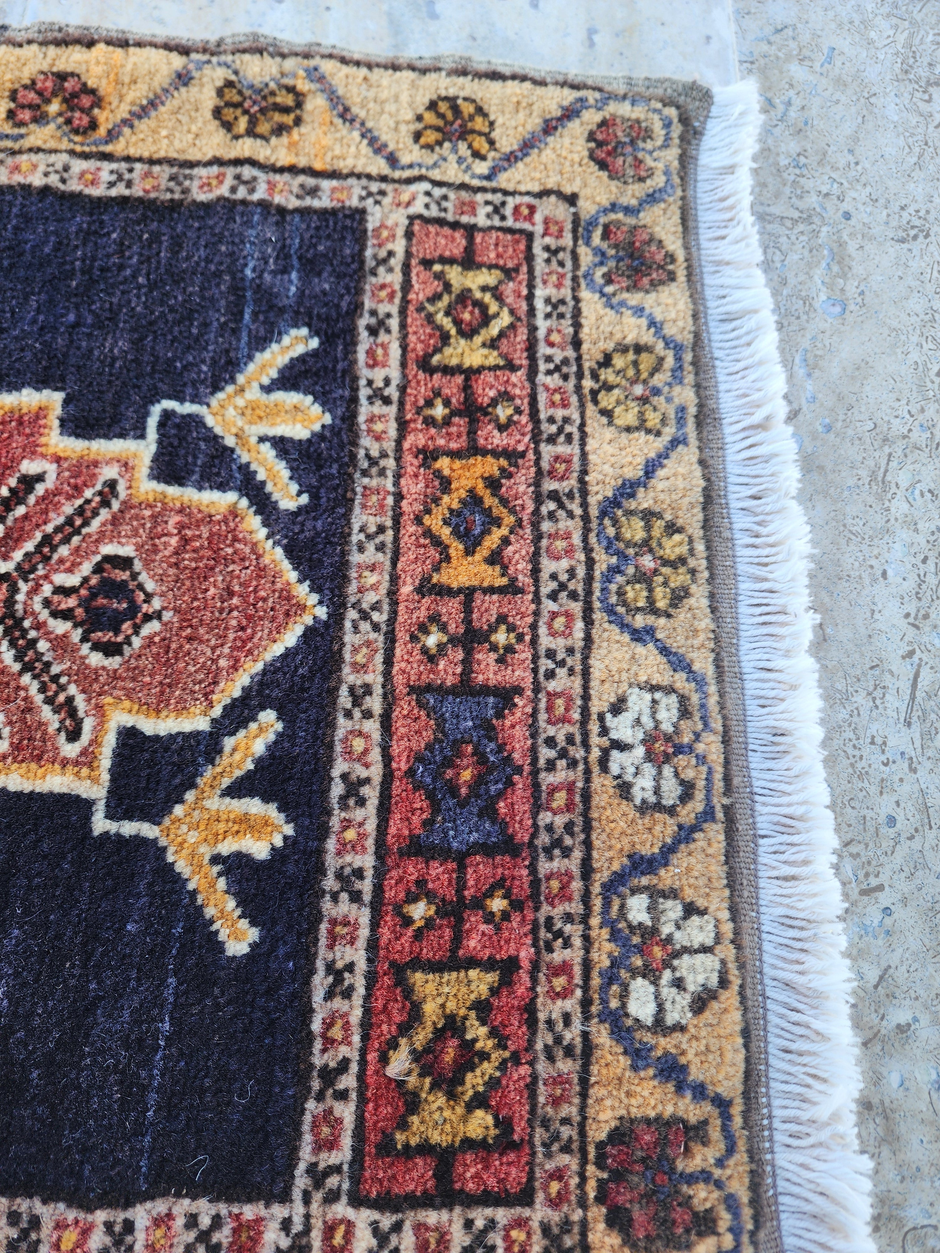 Small Vintage Rug 3 ft 2 in x 1 ft 8 in Purple/ Orrange and Blue Geometric Medallion Mat Handmade from Natural Wool for Entry or Bedroom