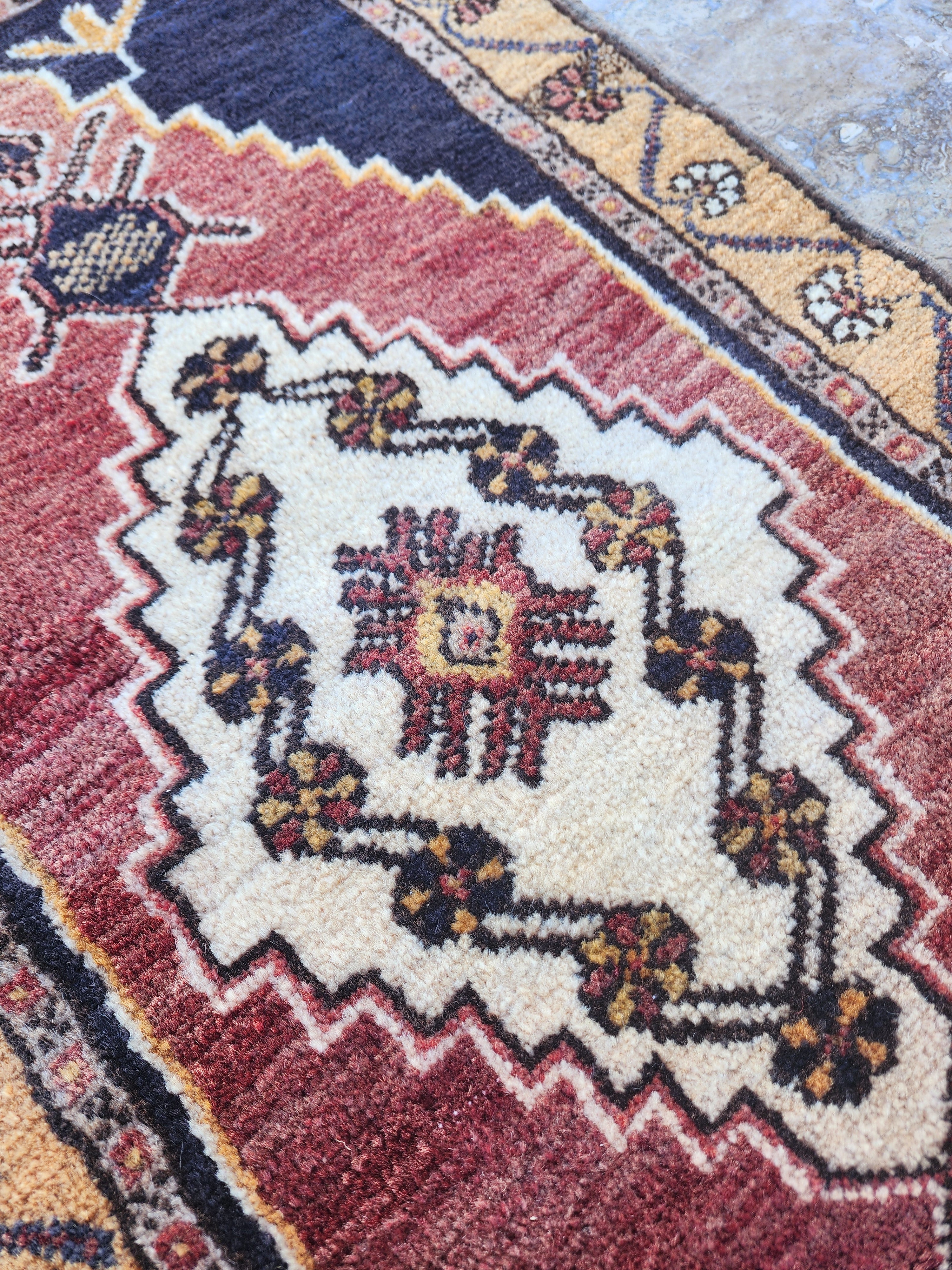 Small Vintage Rug 3 ft 2 in x 1 ft 8 in Purple/ Orrange and Blue Geometric Medallion Mat Handmade from Natural Wool for Entry or Bedroom