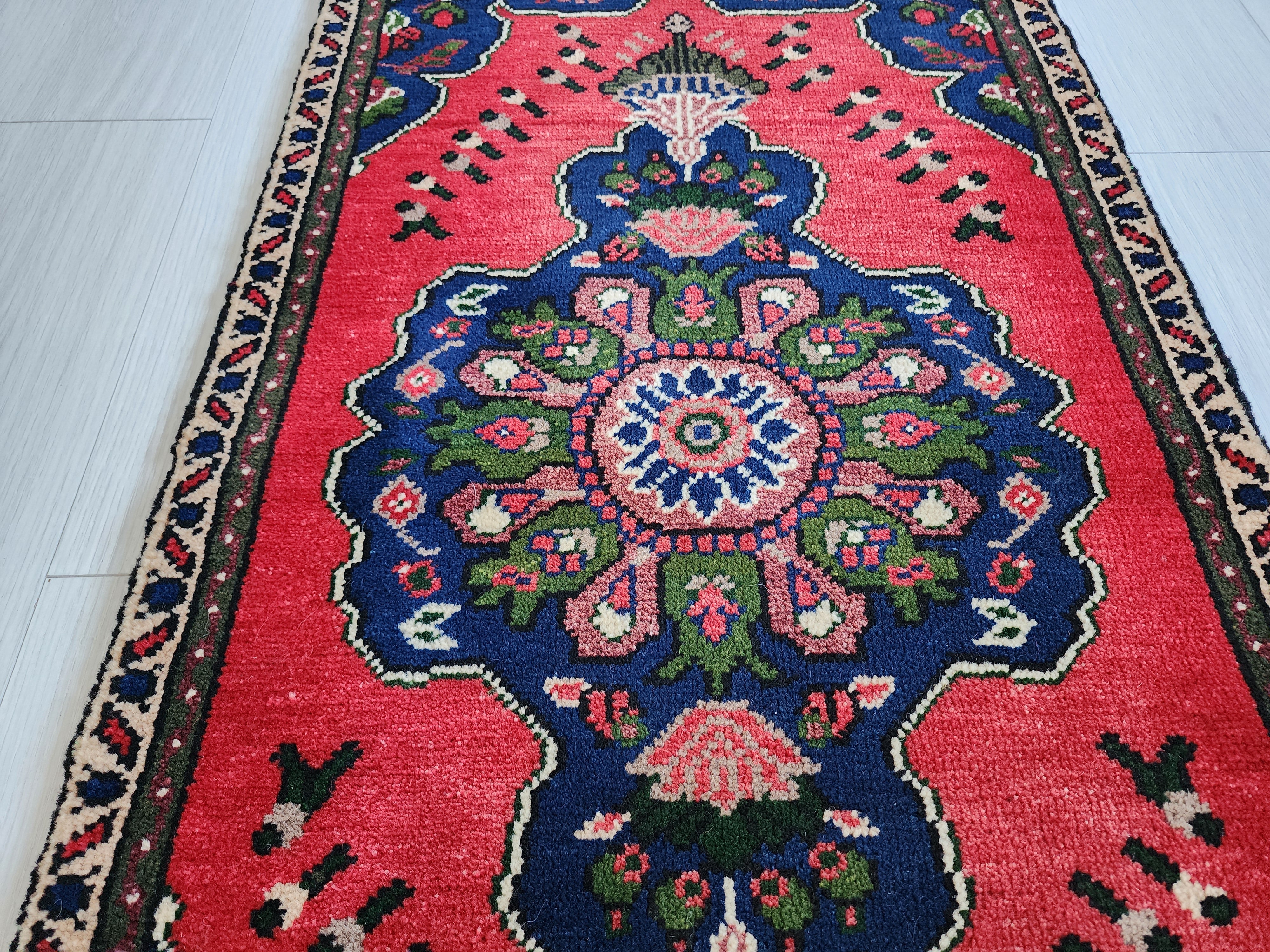 vintage Konya Wool Small Rug — detail texture