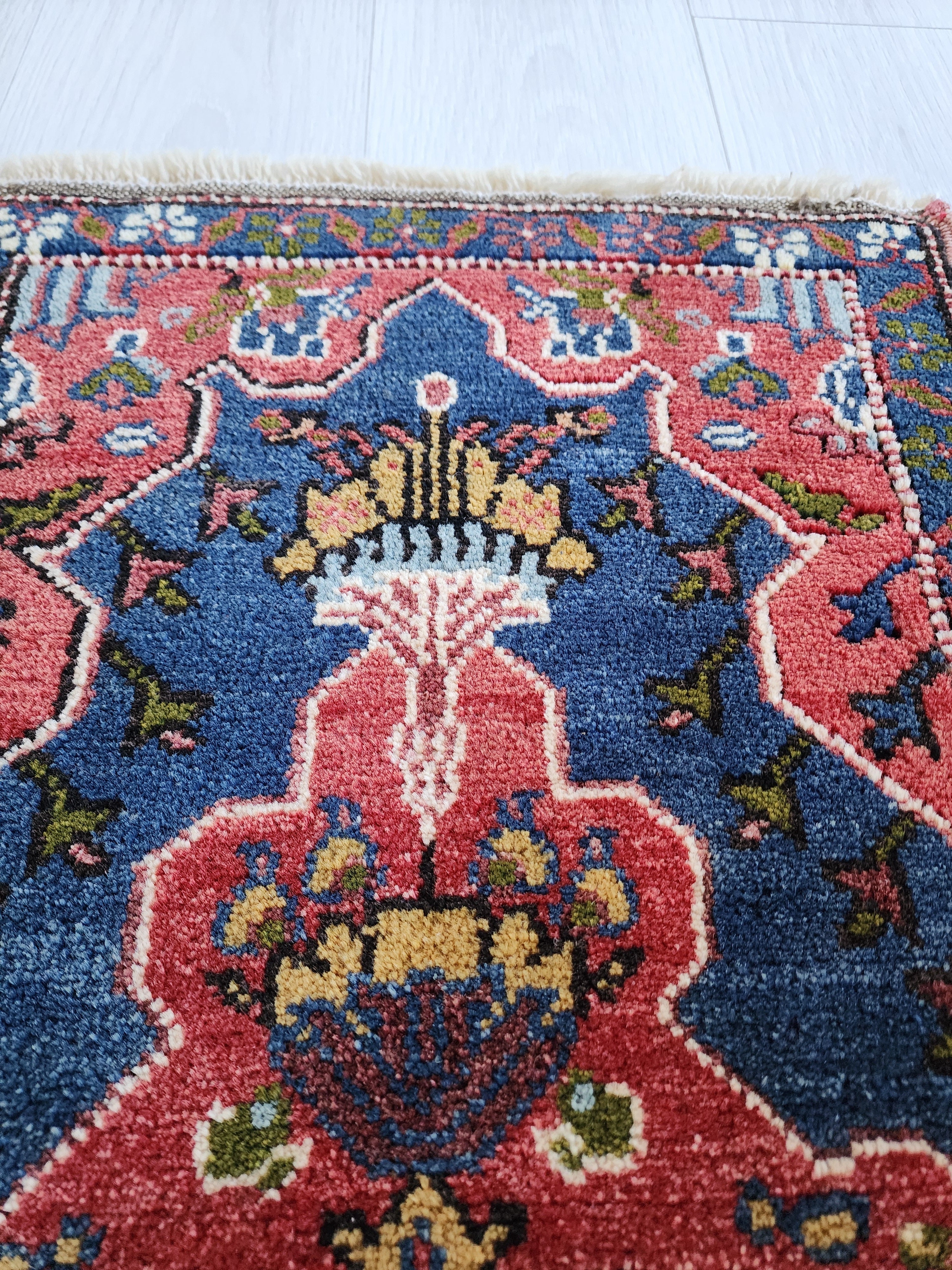 vintage Anatolian Wool Small Rug — pile detail