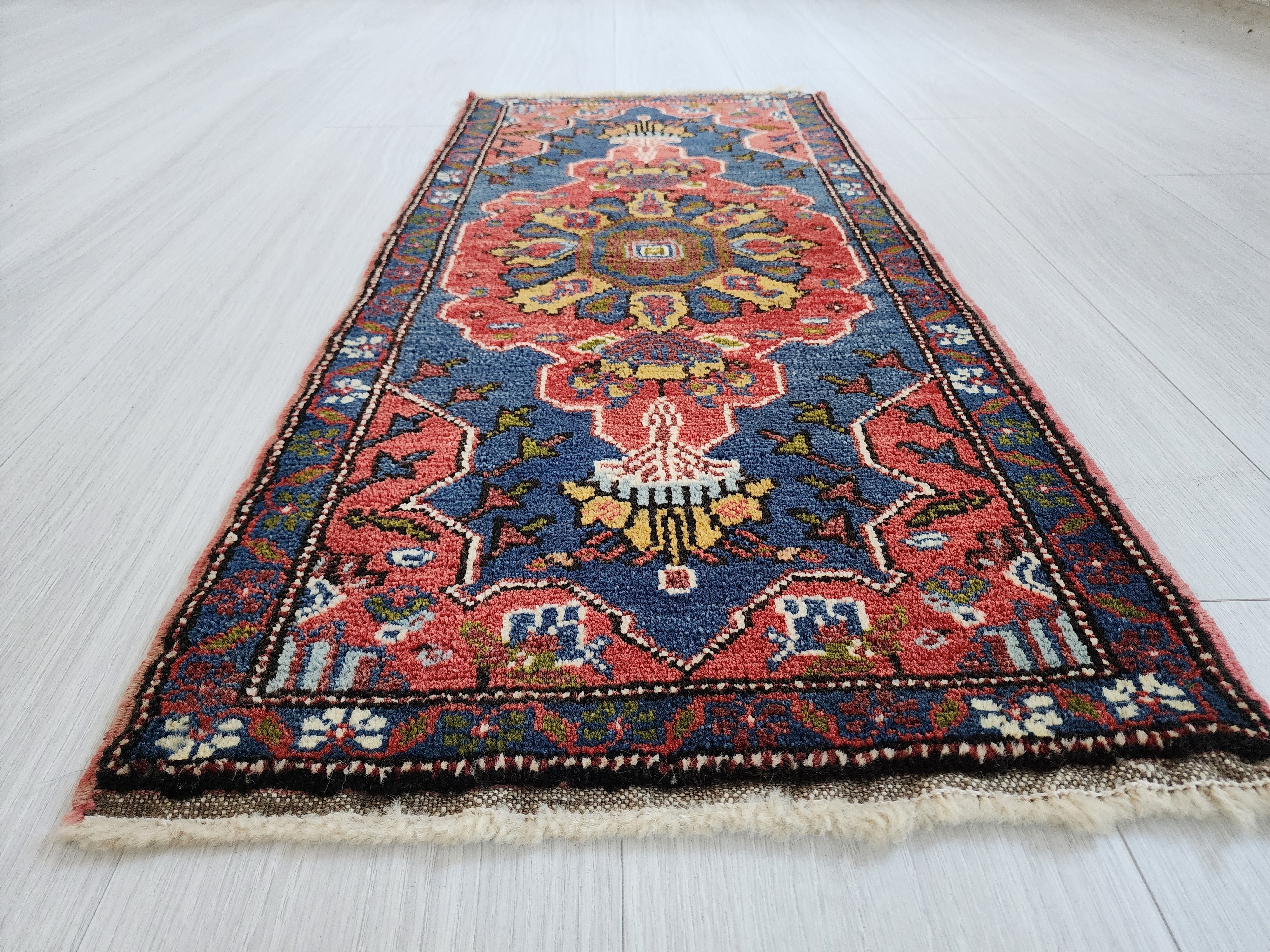 vintage Anatolian Wool Small Rug — border pattern