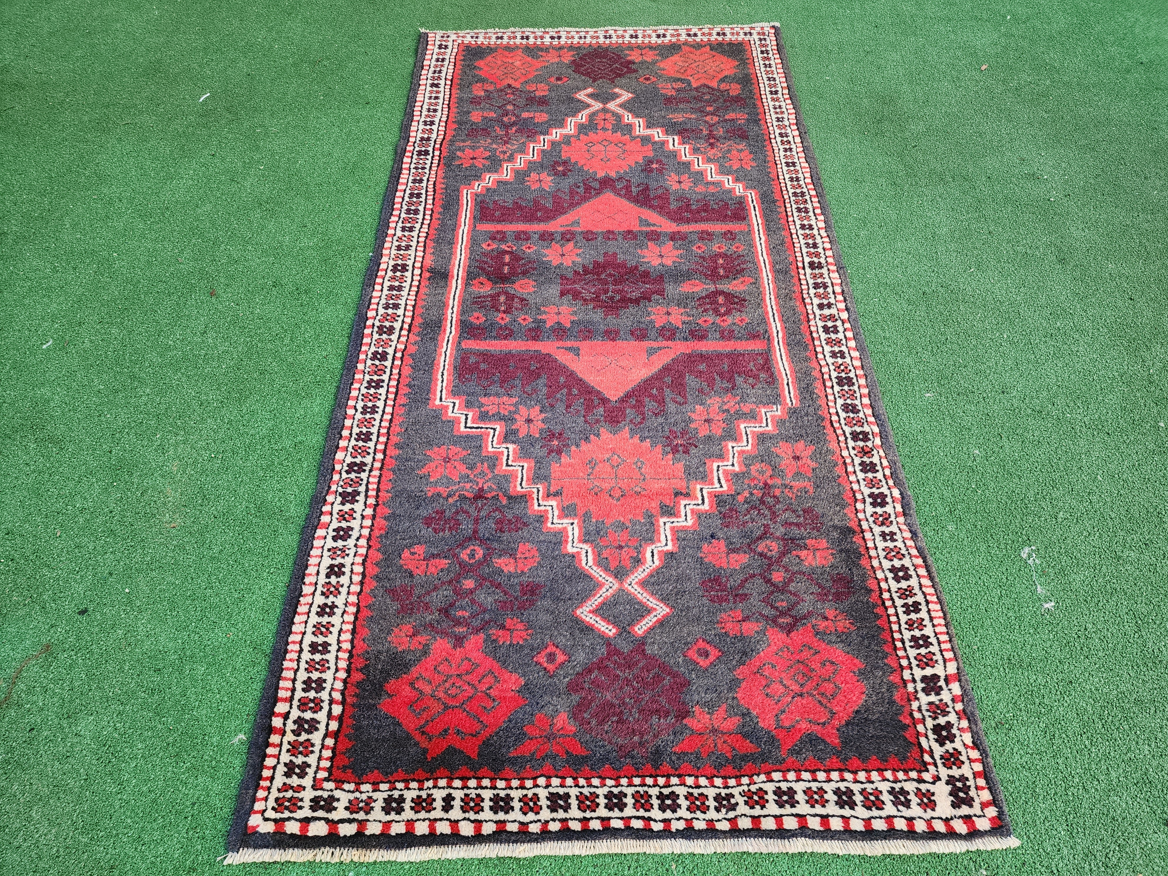 Alfombra tribal turca Bergama de 1,93 m x 95 cm