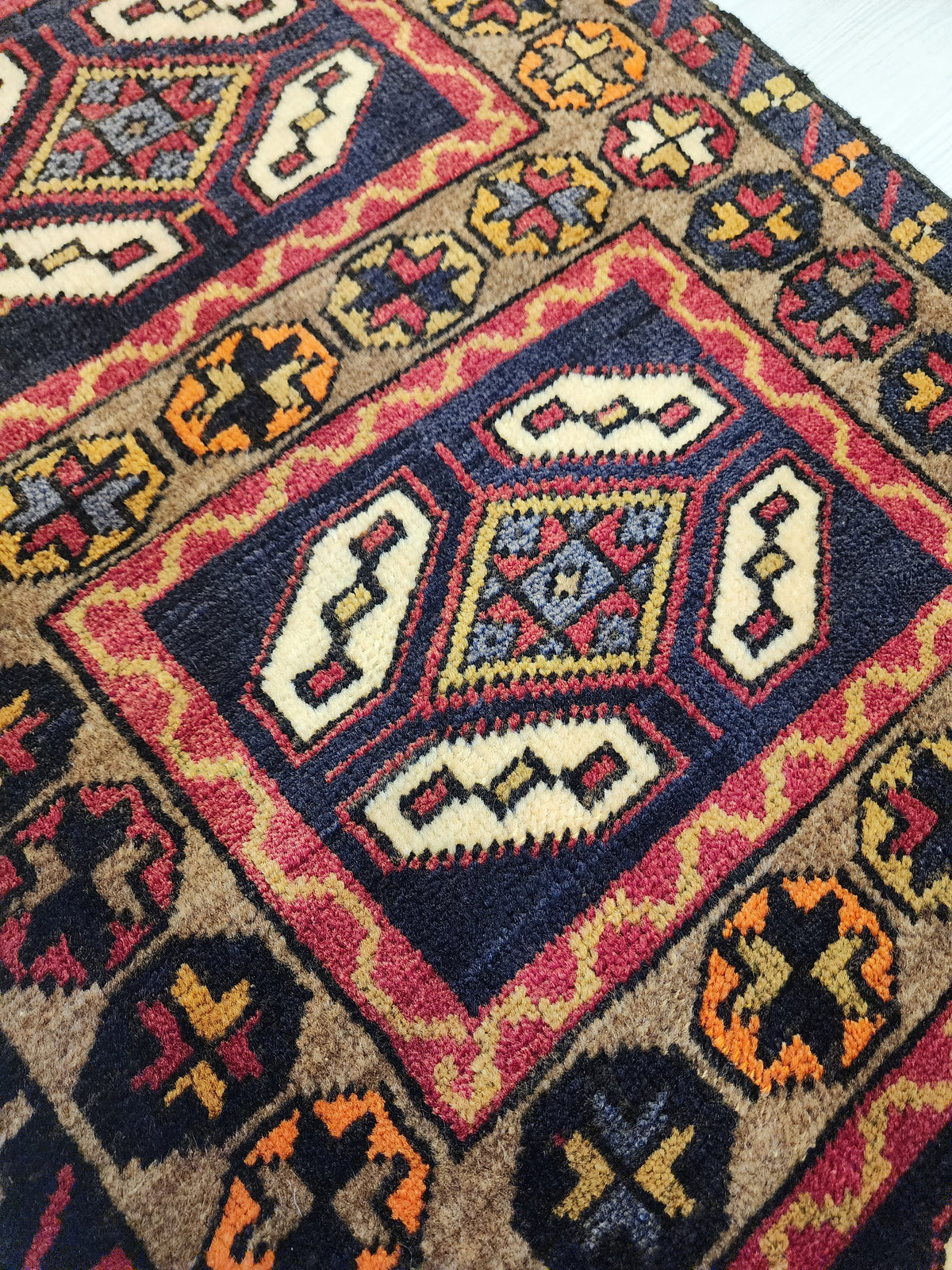 Vintage Adana rug in brown, blue and white, 1'9" x 3'3", photo 7