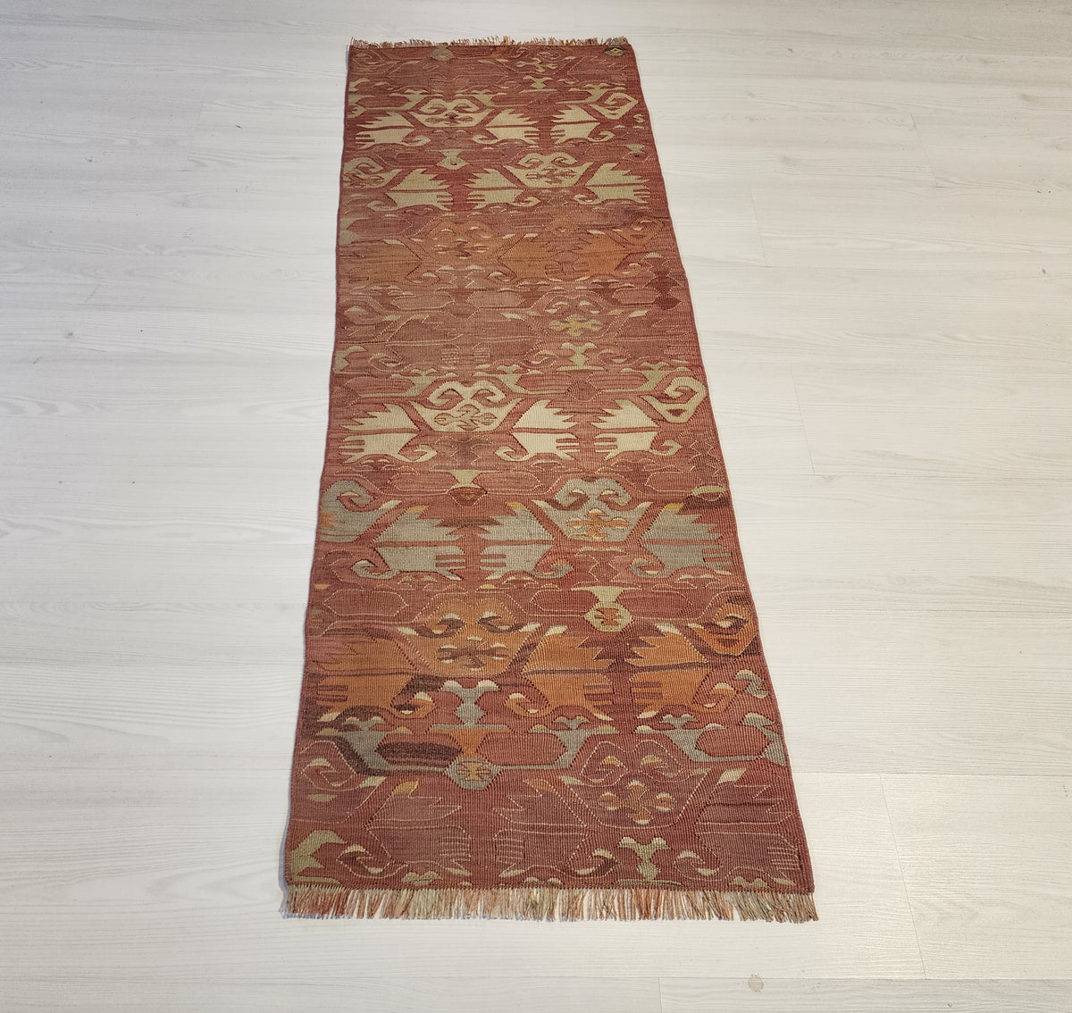 Vintage Afyon kilim runner in pink and orange, 1'9" x 4'9", photo 2