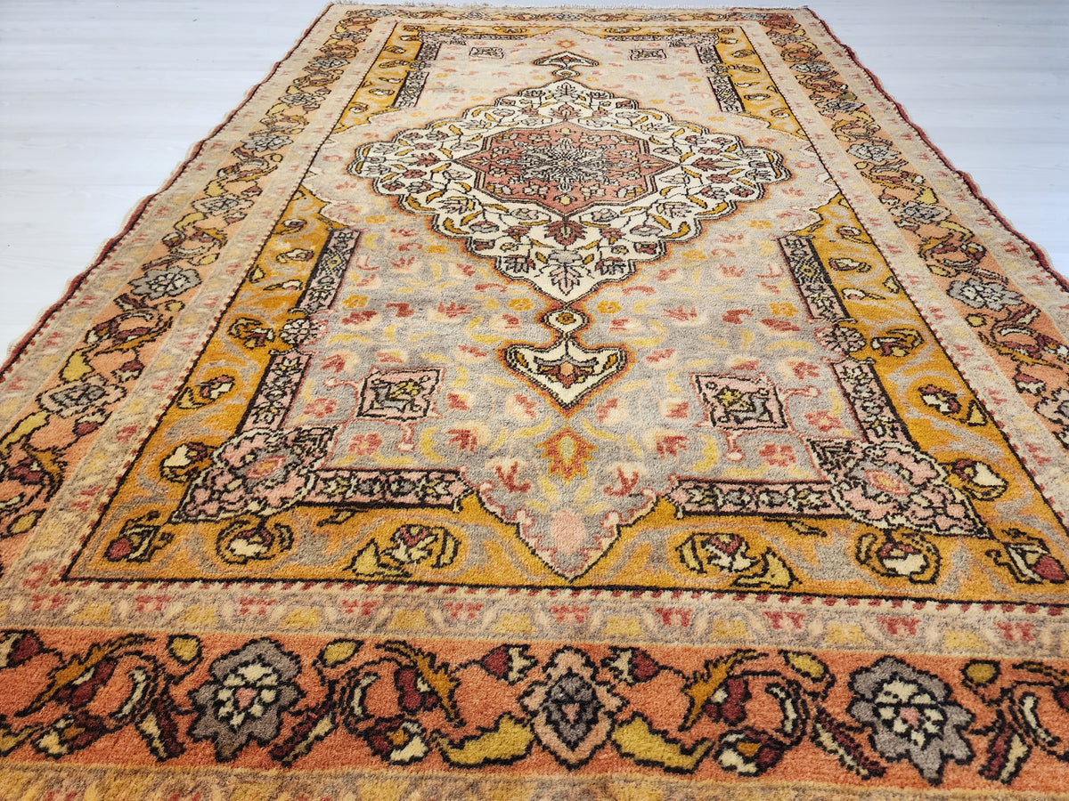 80-Year-Old Hand-Knotted Kayseri Burunguz Rug – Armenian Weave, Natural Dyes (4x7 ft)
