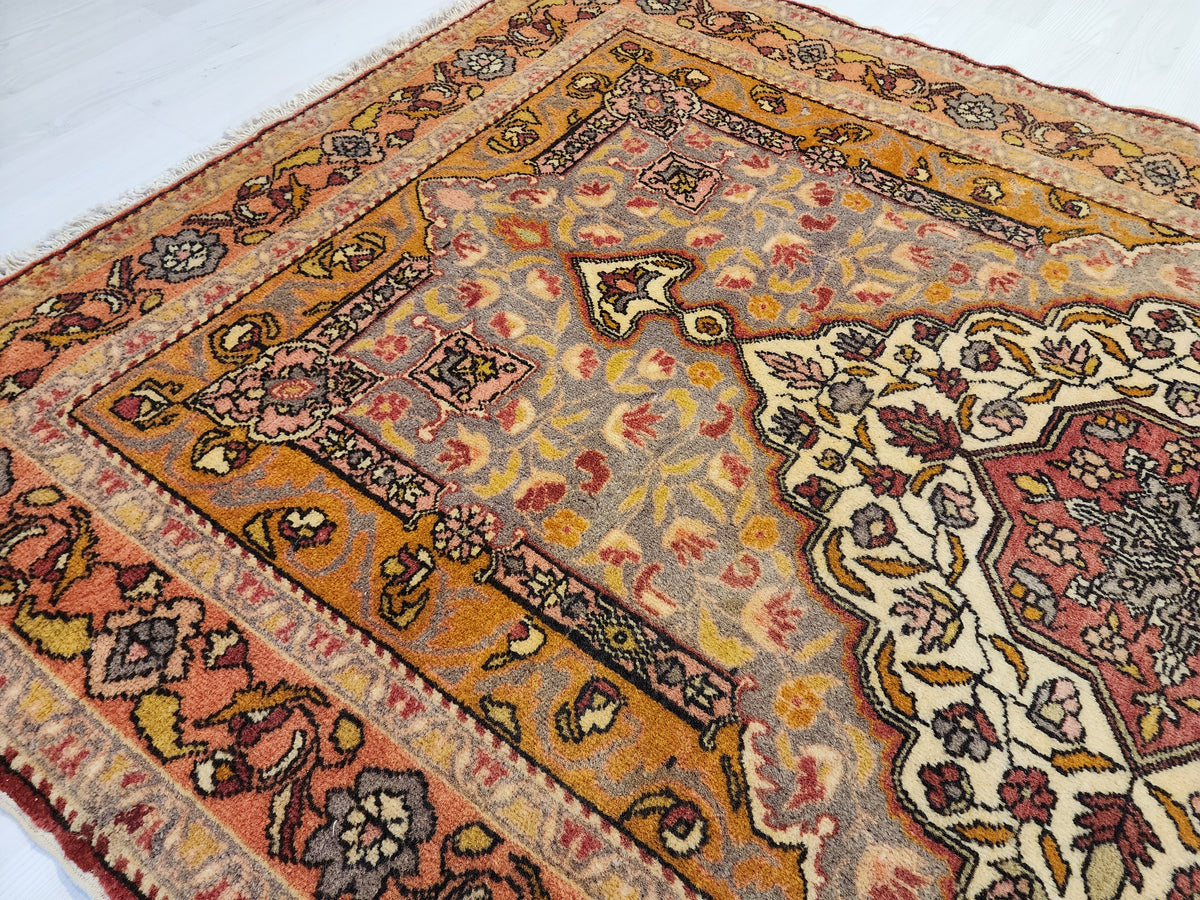 80-Year-Old Hand-Knotted Kayseri Burunguz Rug – Armenian Weave, Natural Dyes (4x7 ft)
