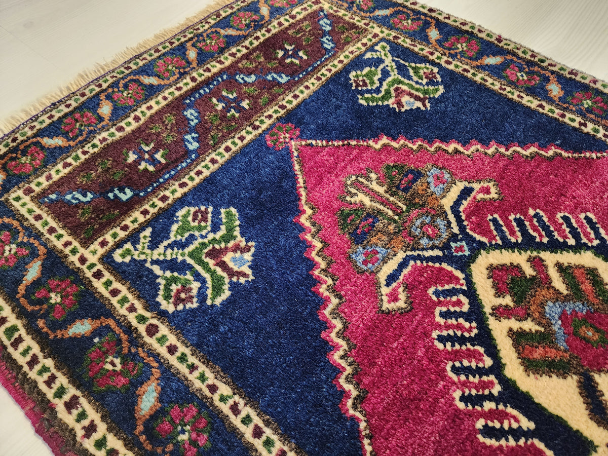 Vintage Işıklar rug in blue, red and white, 1'9" x 3'10", photo 6